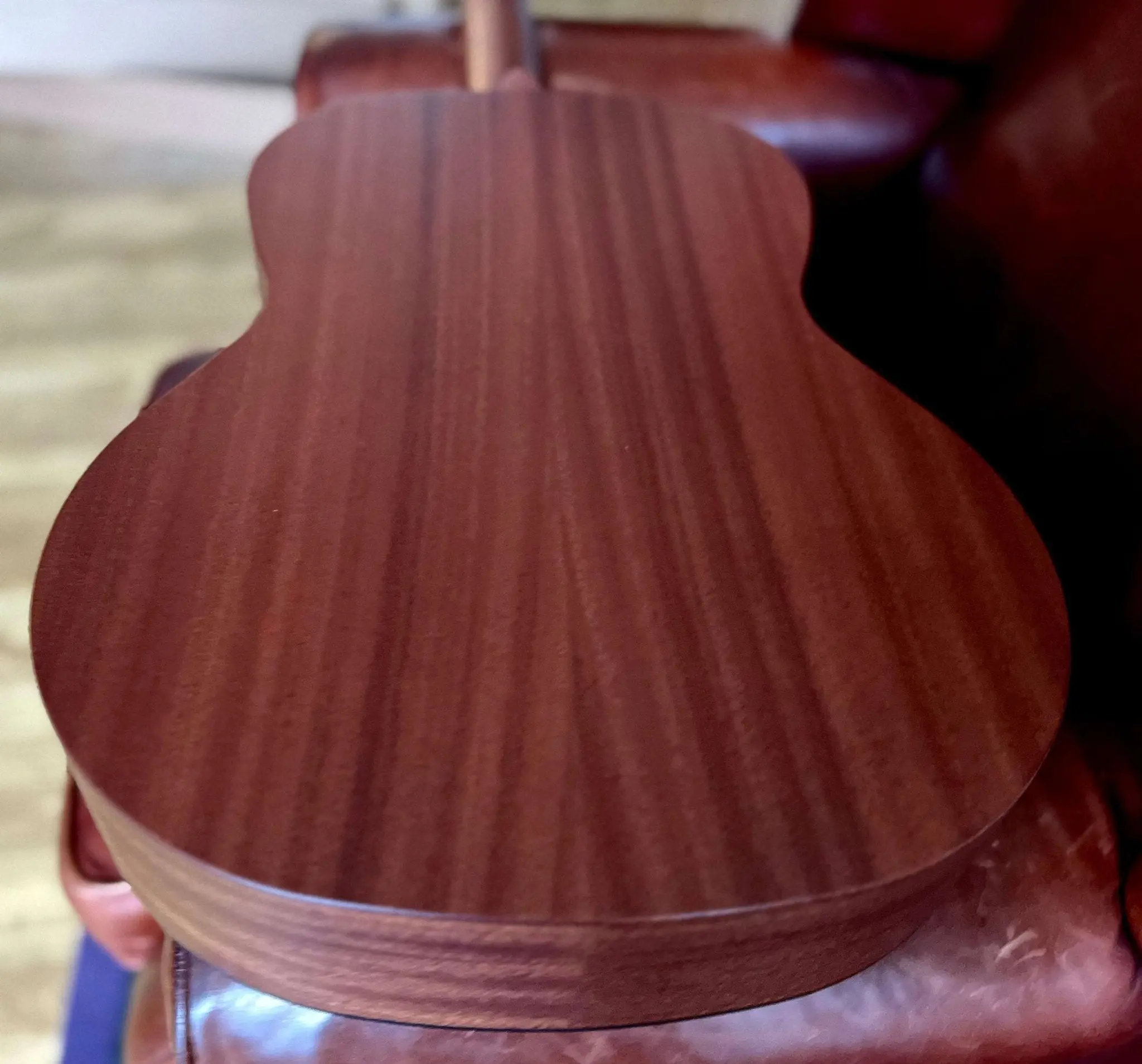 Kremona Soloist S65C-OP Open Pore, Solid Red Cedar, Sapelli Veneer - Image 8