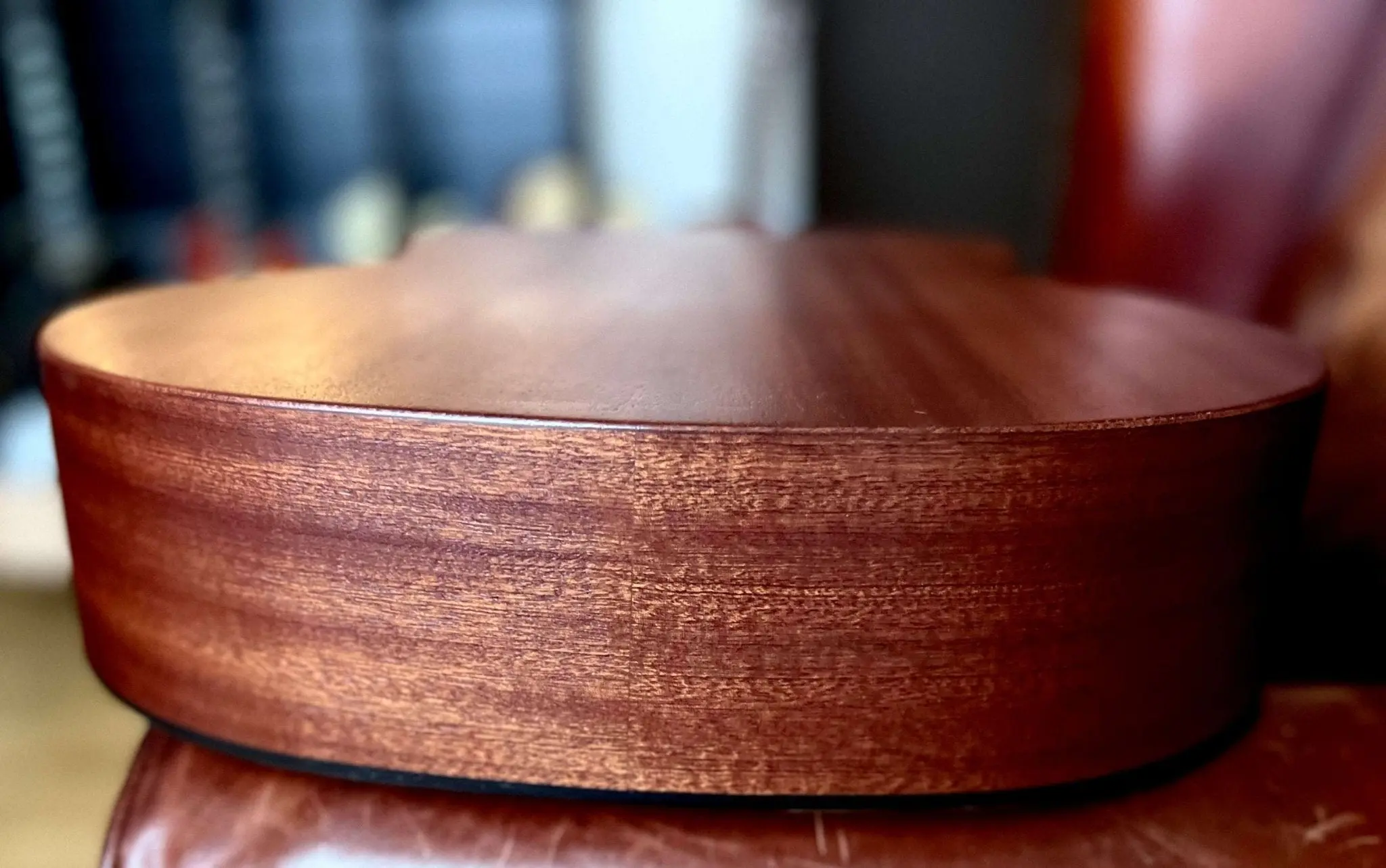 Kremona Soloist S65C-OP Open Pore, Solid Red Cedar, Sapelli Veneer - Image 9