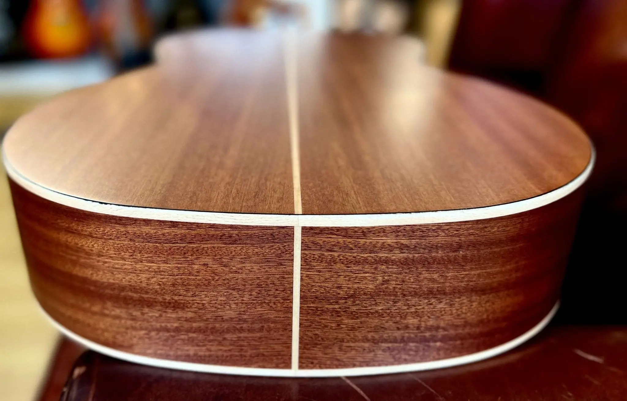 Kremona SOFIA SC Solid Red Cedar, Solid Sapelli - Image 8