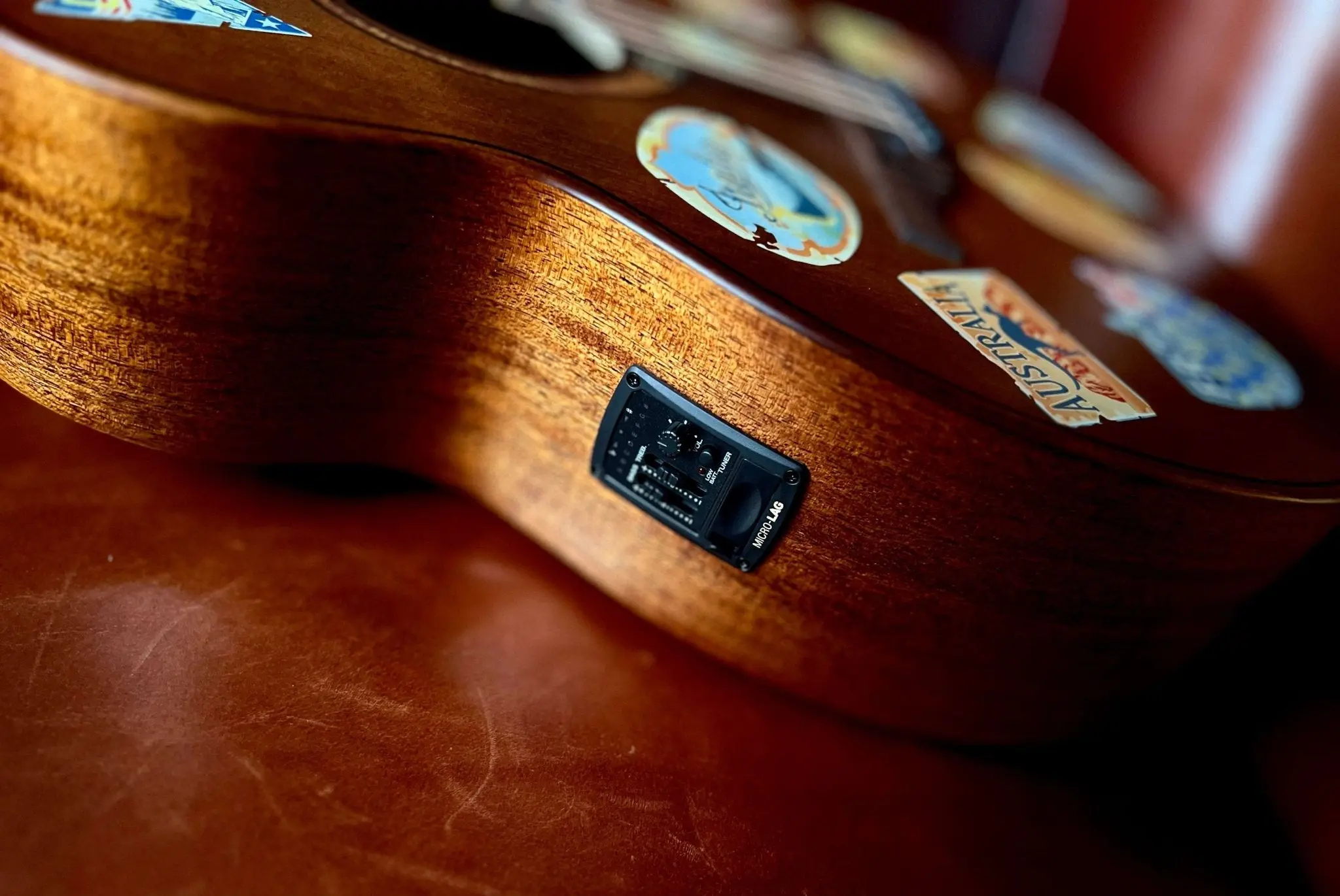 LAG Escapade Globe Trotter Electro Acoustic Travel Guitar - Image 2