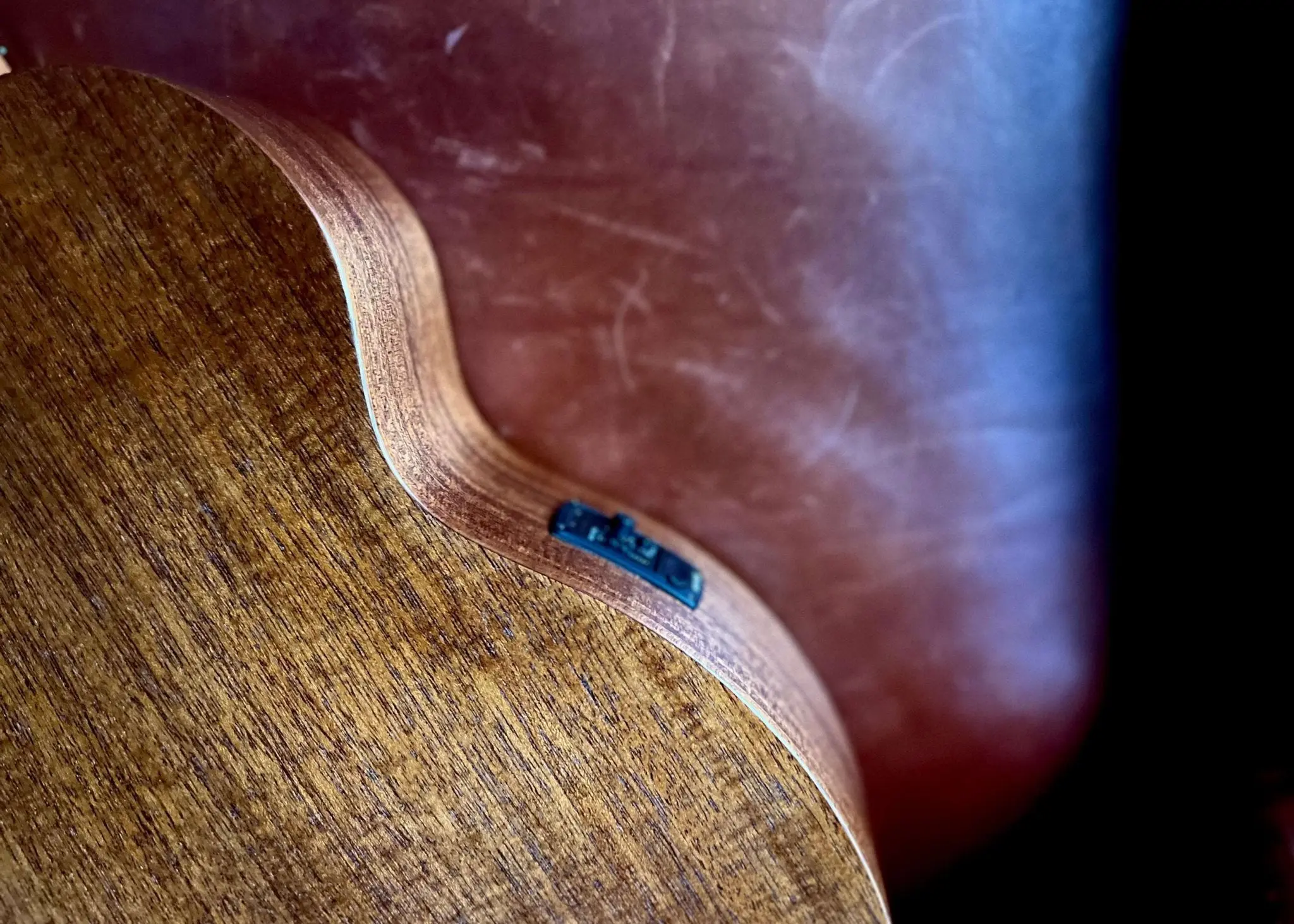LAG Escapade Globe Trotter Electro Acoustic Travel Guitar - Image 5
