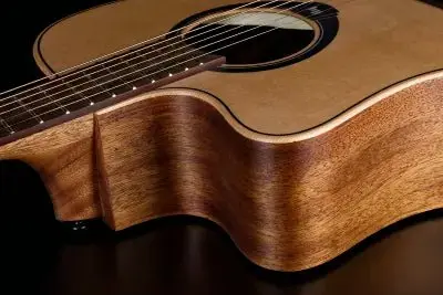 LAG HyVibe 10 H2 - Dreadnought Cutaway Electro Acoustic Left Handed Guitar - Image 7