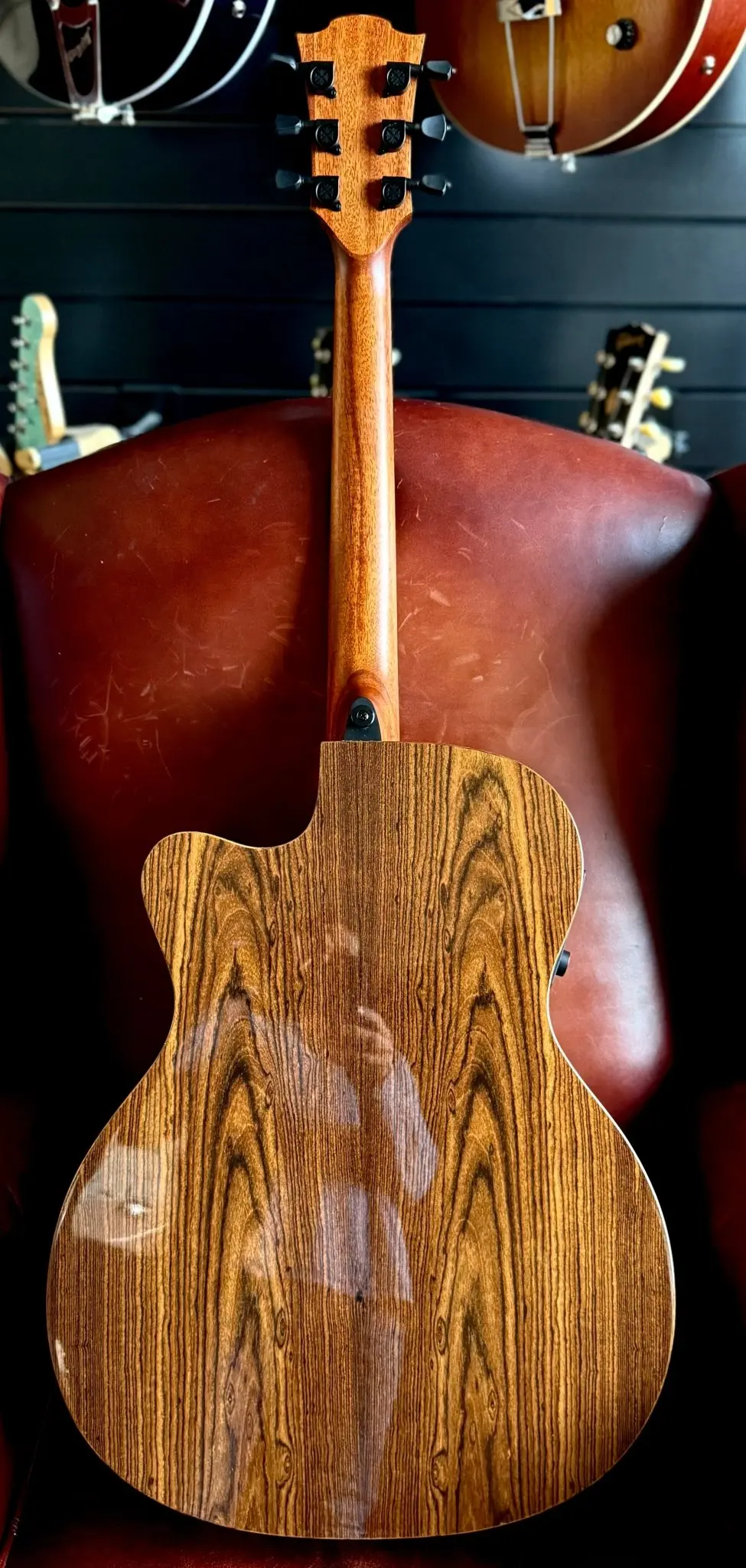 LAG HyVibe 30 H2 - Auditorium Cutaway Electro Acoustic Guitar - Image 21