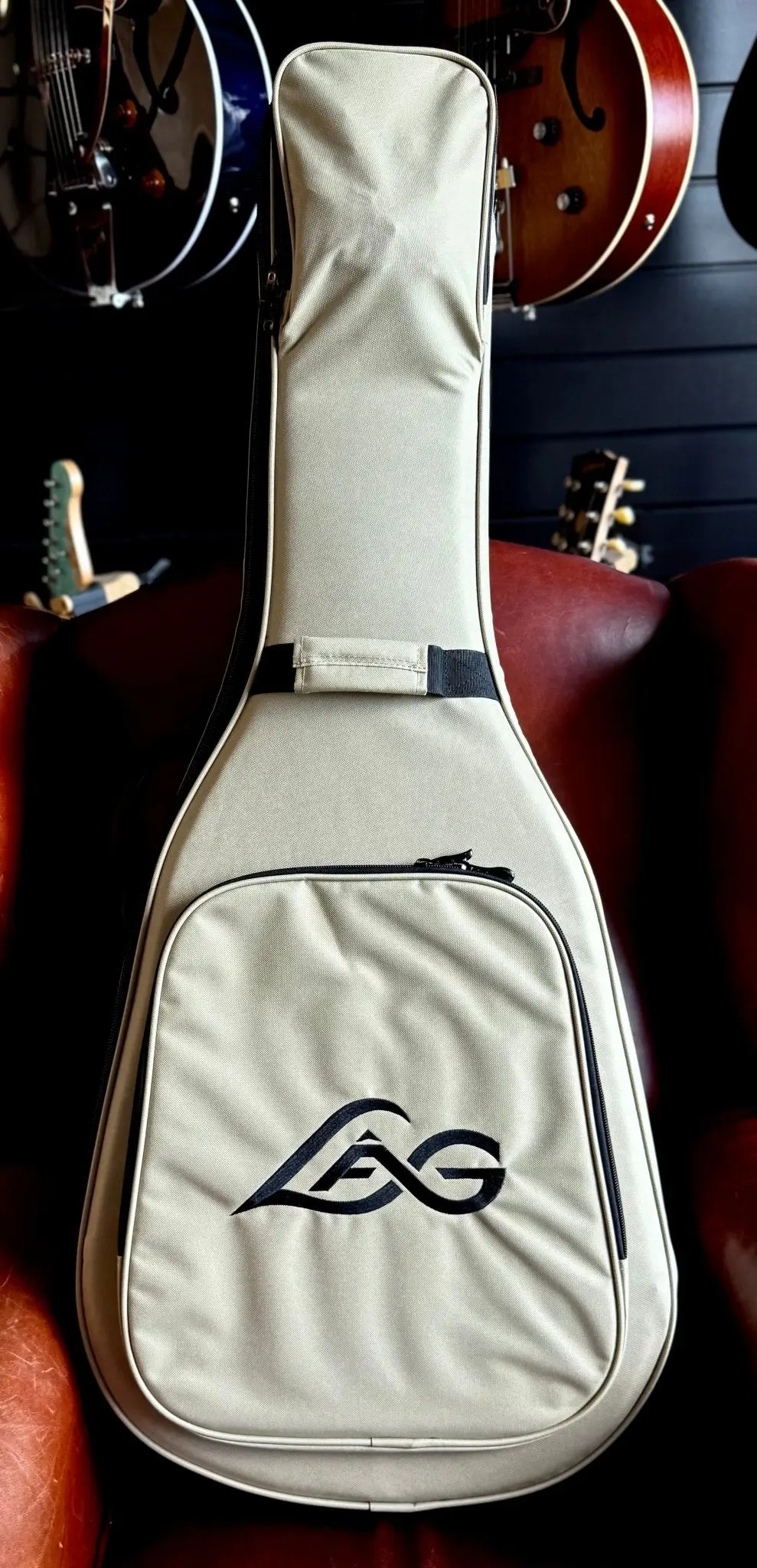 LAG HyVibe 30 H2 - Auditorium Cutaway Electro Acoustic Guitar - Image 33