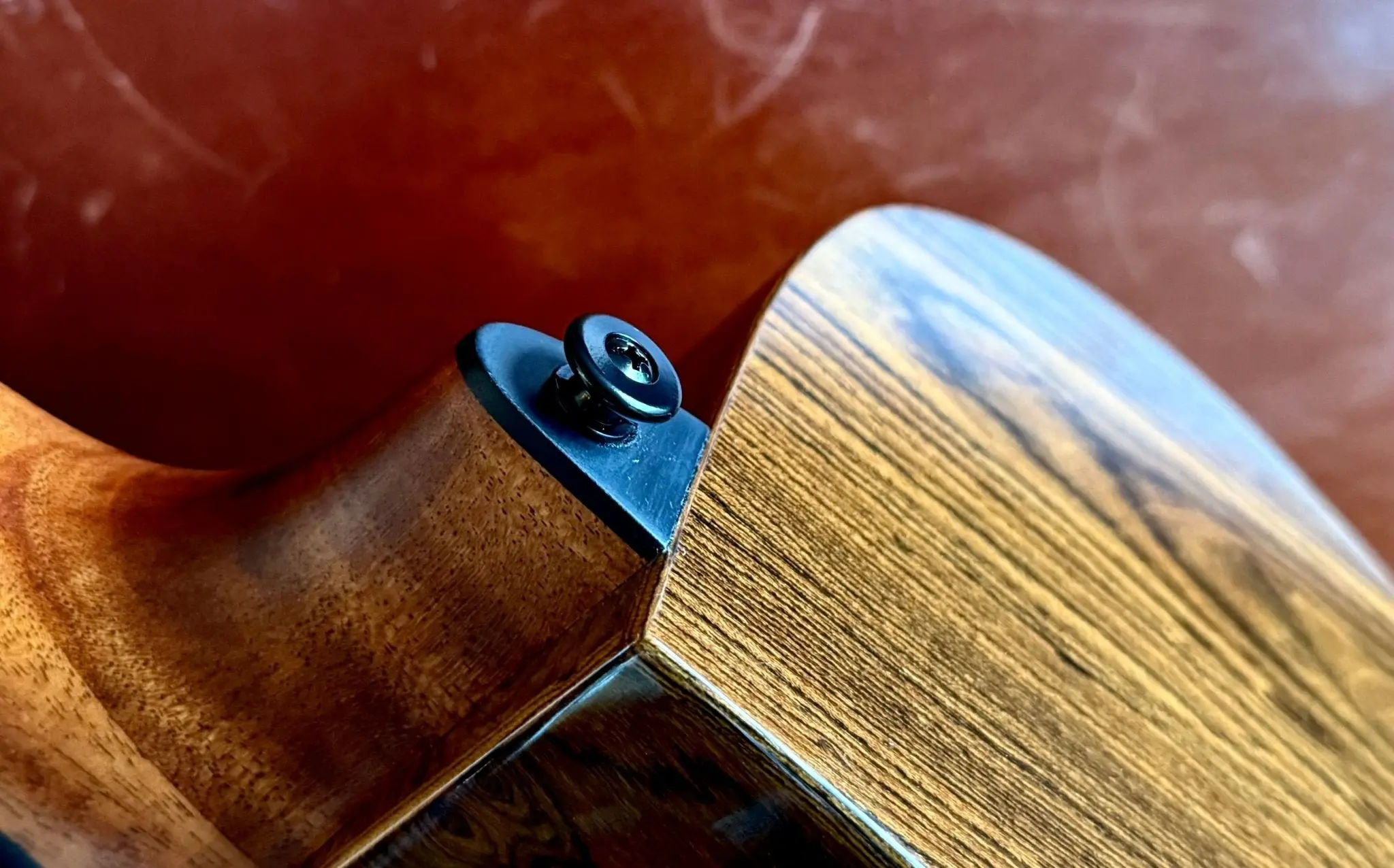 LAG HyVibe 30 H2 - Auditorium Cutaway Electro Acoustic Guitar - Image 7