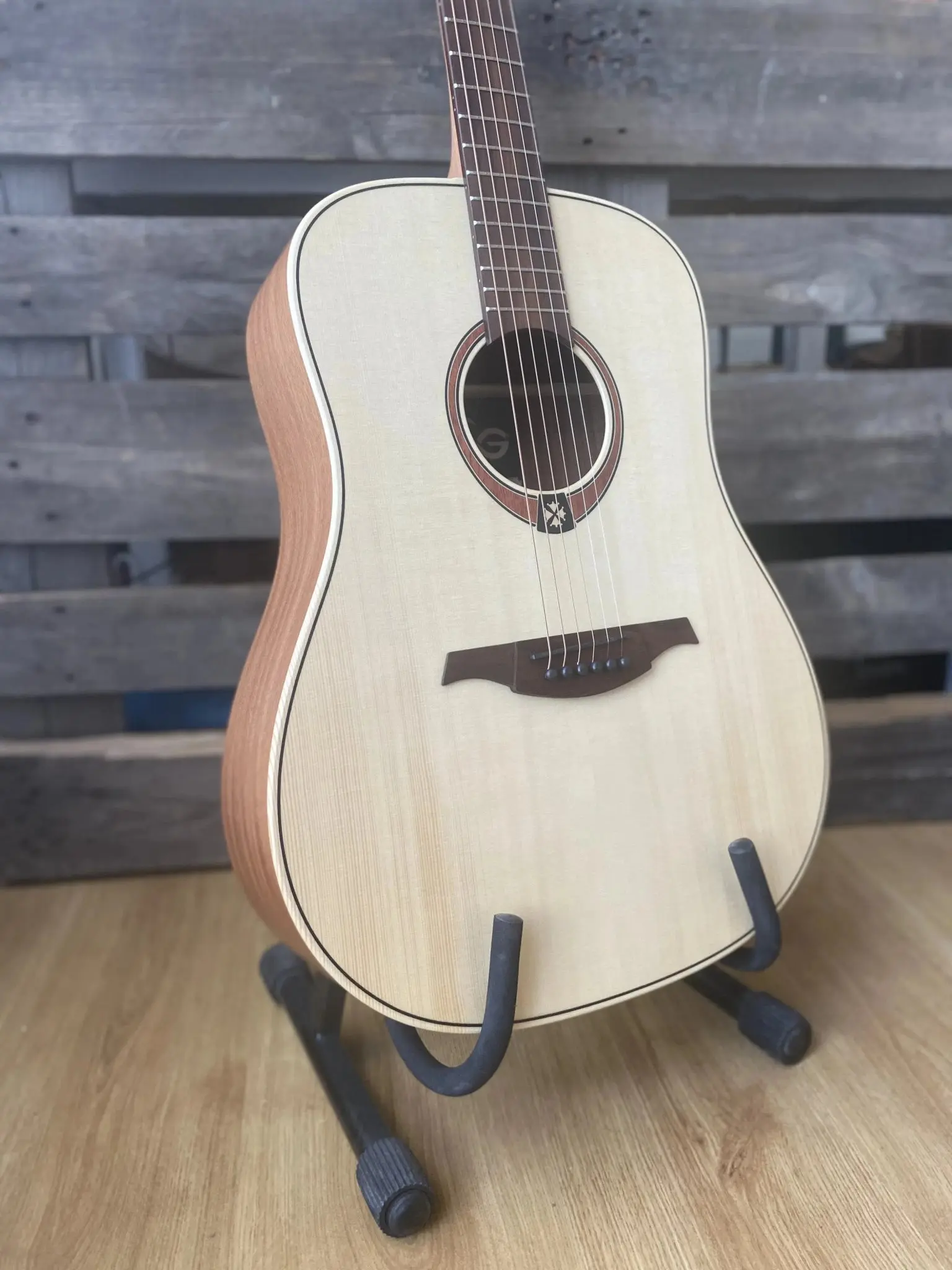 LAG T70D  Dreadnought.  The Best £200 Dreadnought Acoustic Guitar.  My Personal Recommendation. - Image 16
