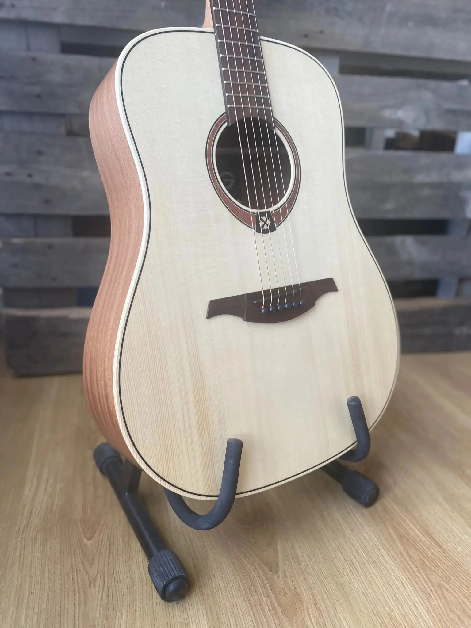 LAG T70D  Dreadnought.  The Best £200 Dreadnought Acoustic Guitar.  My Personal Recommendation. - Image 25
