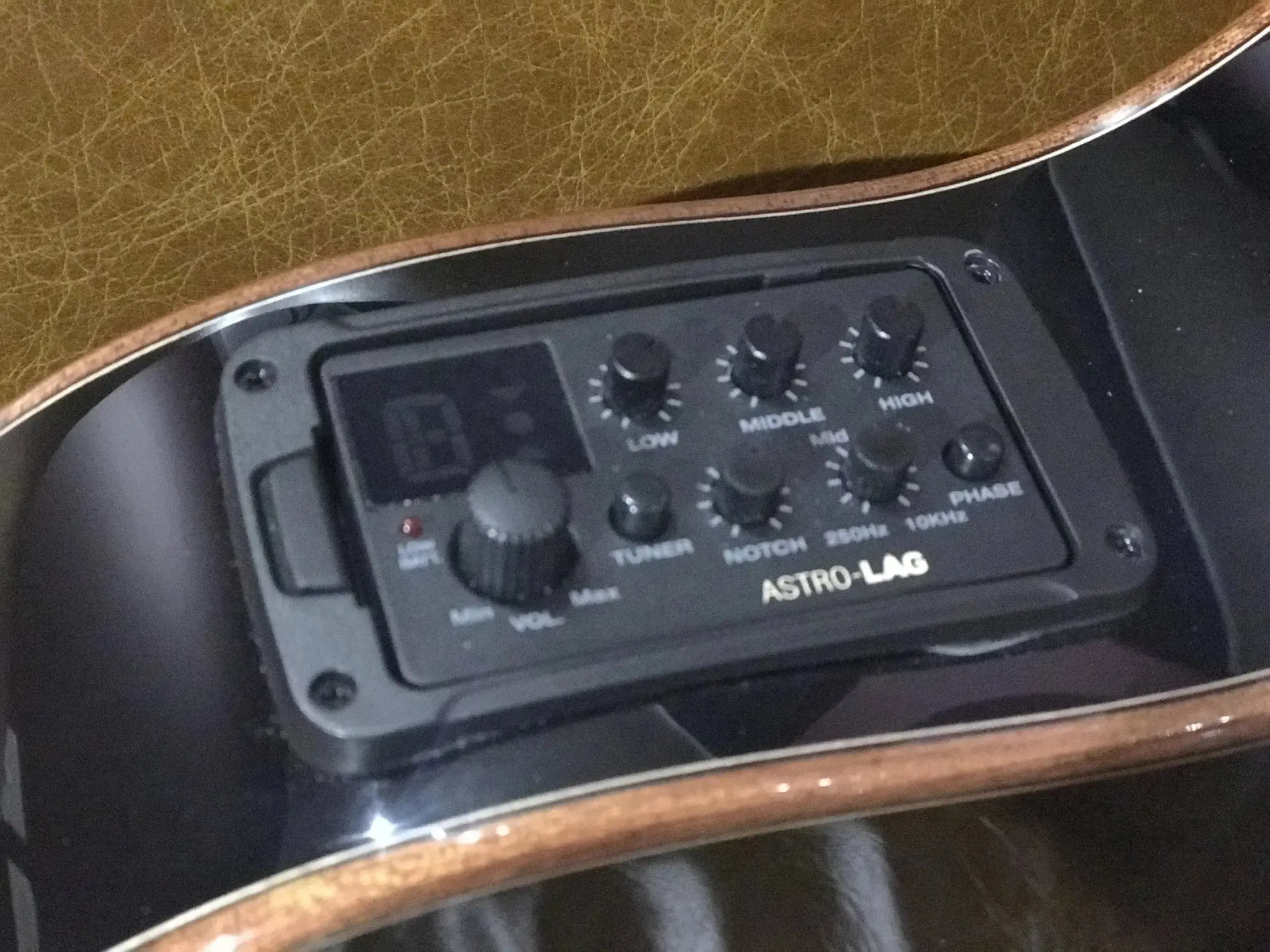 LAG TRAMONTANE 118 T118ASCE-BLK AUDITORIUM SLIM CUTAWAY ELECTRO BLACK - Image 5