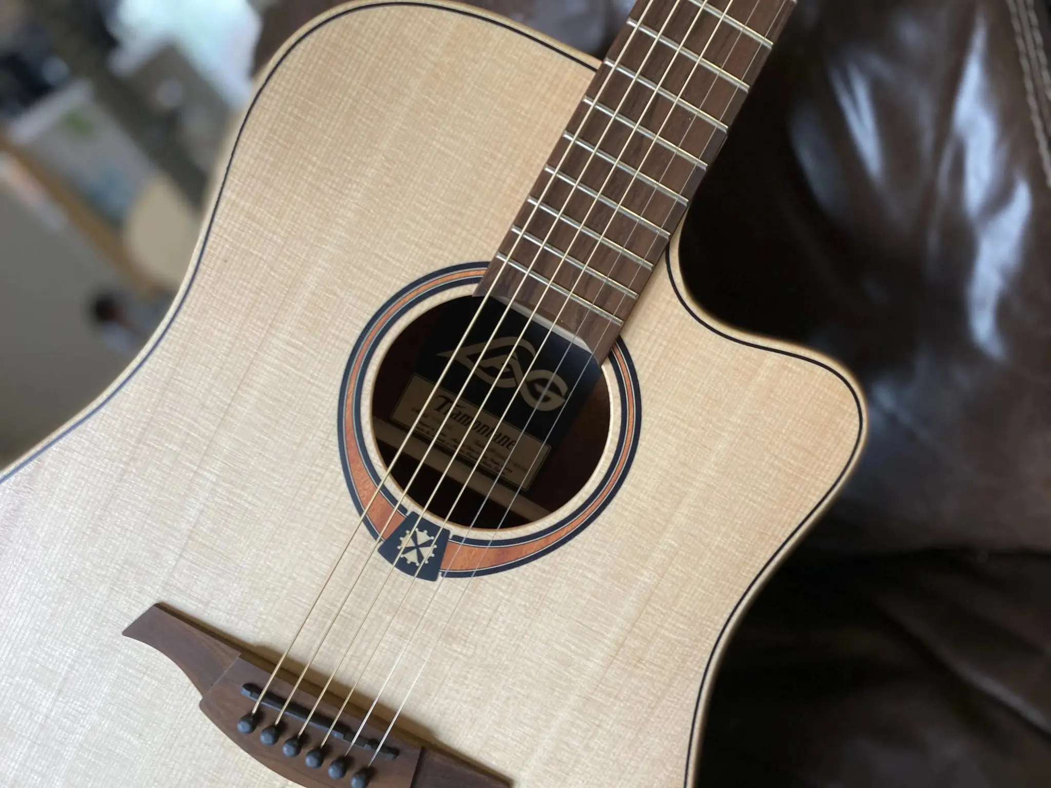 LAG T70DC DREADNOUGHT CUTAWAY - Image 8