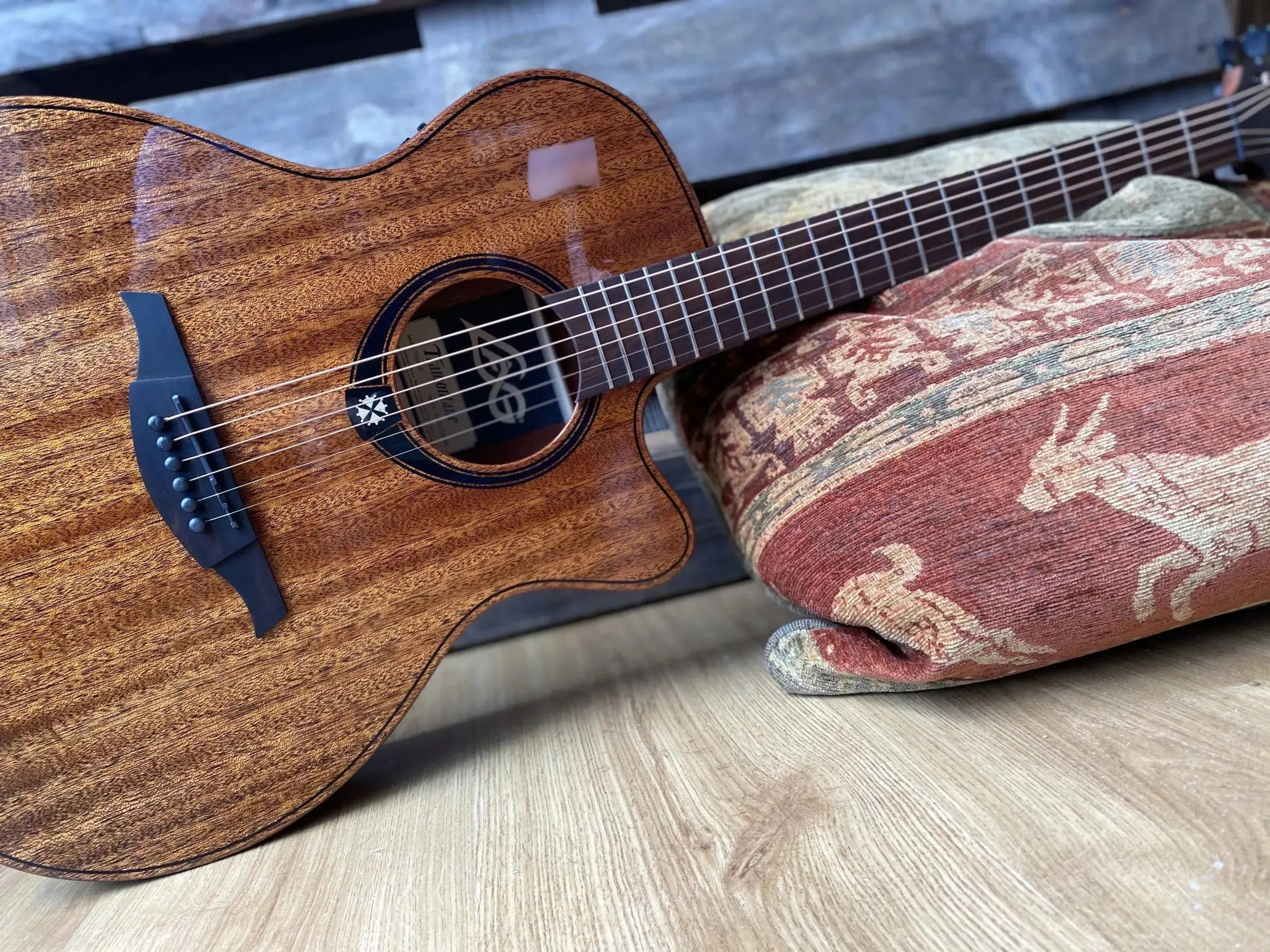 LAG TRAMONTANE 98 T98ACE AUDITORIUM, CUTAWAY, ELECTROw' £225 Custom Pro Setup Package Included - Image 17