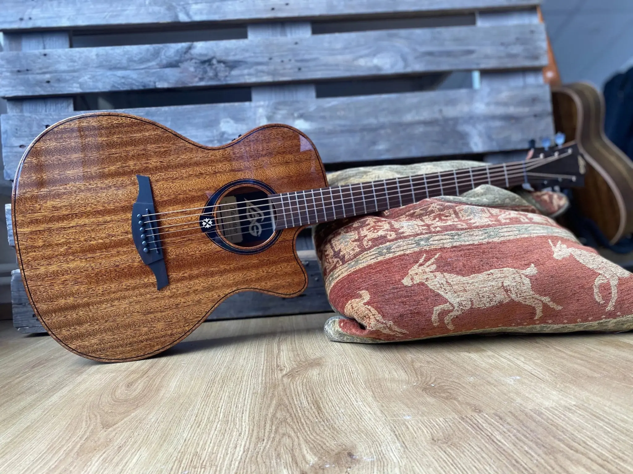 LAG TRAMONTANE 98 T98ACE AUDITORIUM, CUTAWAY, ELECTROw' £225 Custom Pro Setup Package Included - Image 18