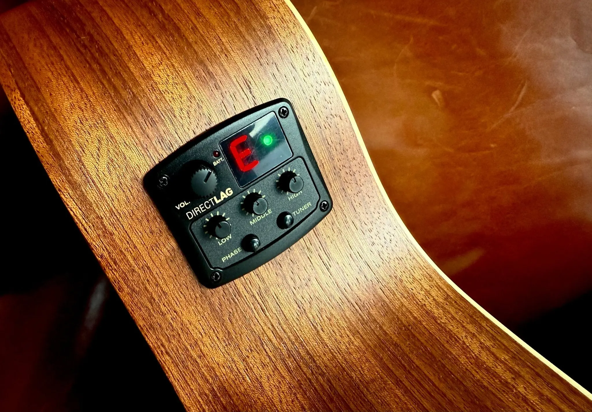 LAG Tramontane T70 ACE Electro Acoustic Guitar O w' £225 Custom Pro Setup Package Included - Image 14
