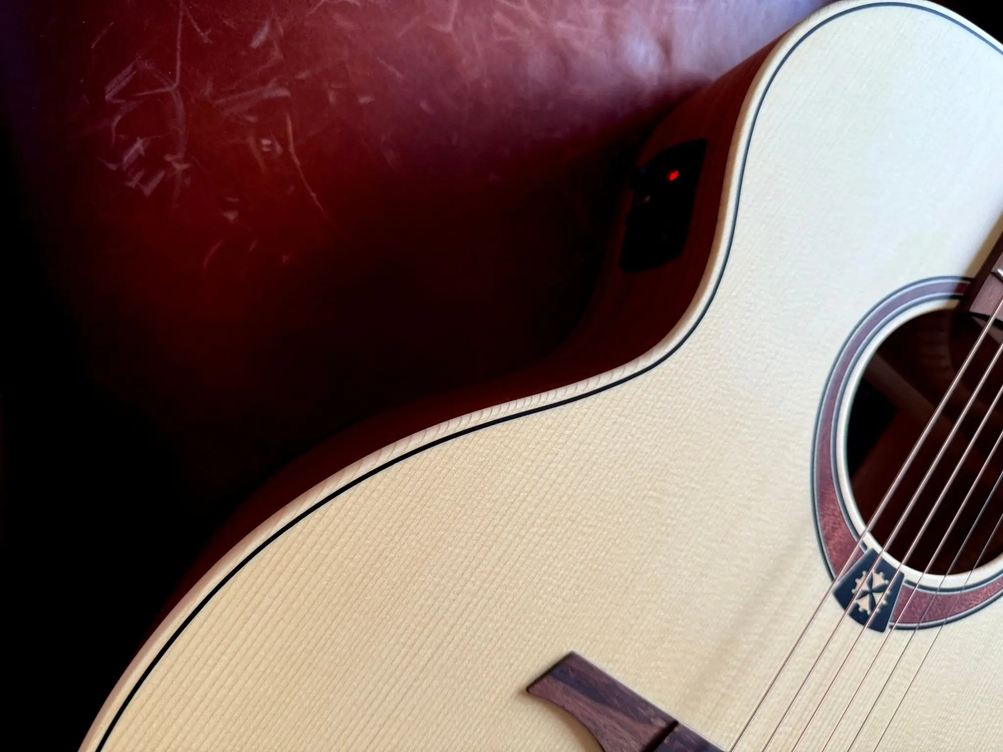 LAG Tramontane T70 ACE Electro Acoustic Guitar O w' £225 Custom Pro Setup Package Included - Image 18