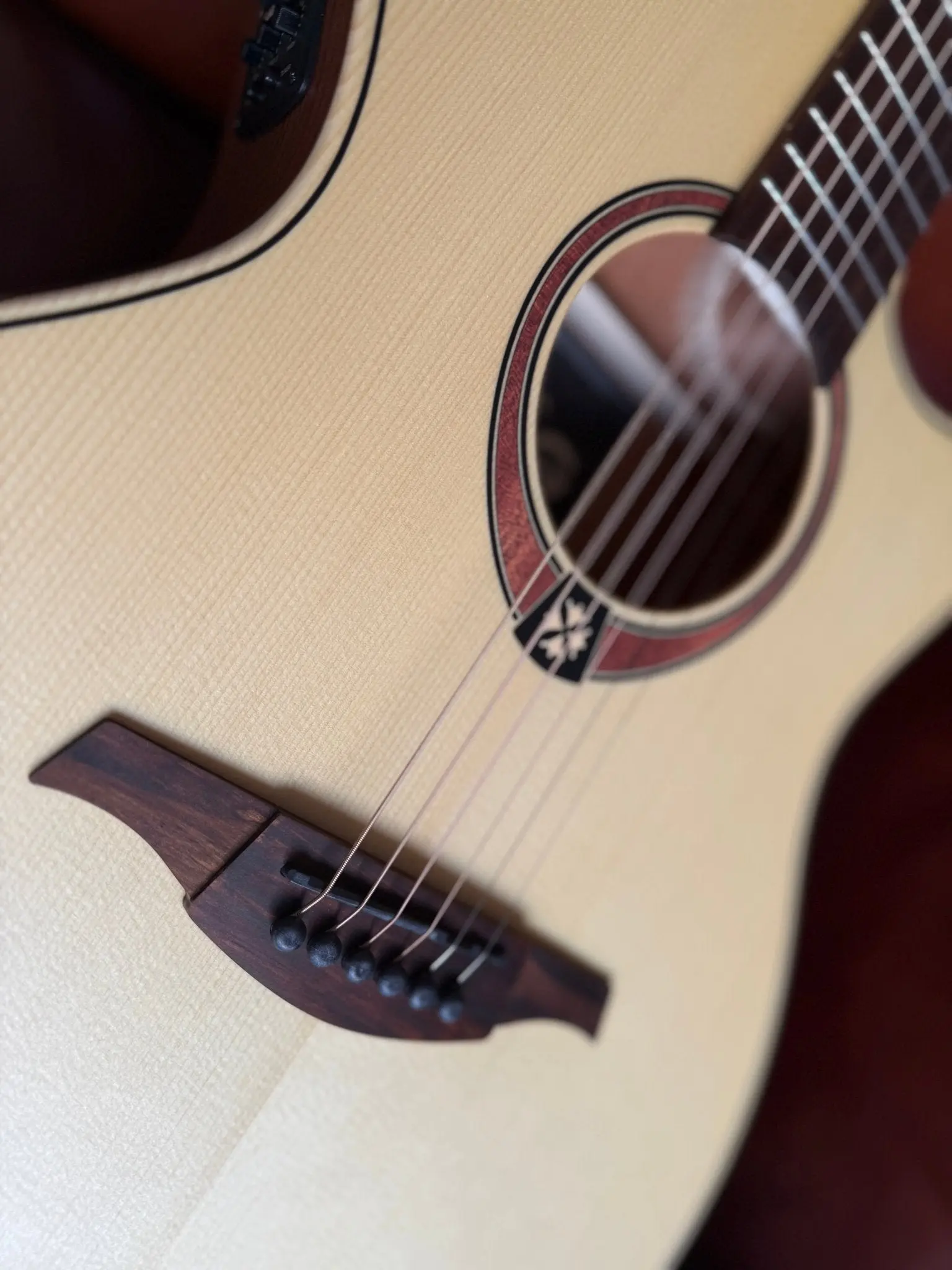 LAG Tramontane T70 ACE Electro Acoustic Guitar O w' £225 Custom Pro Setup Package Included - Image 20