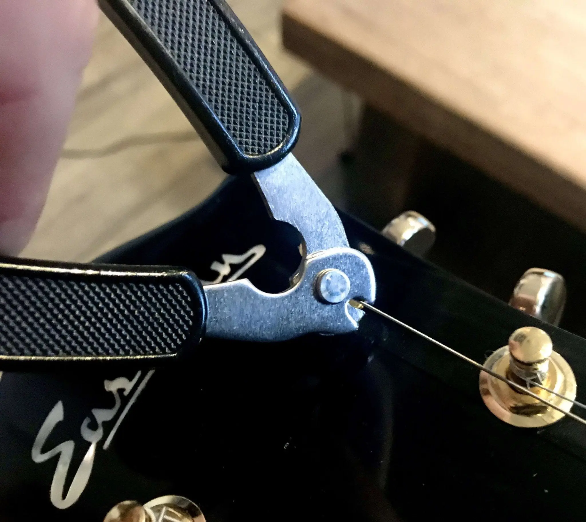 SMJ 3 In 1 String Winder, Peg Remover & String Cutter! - Image 5