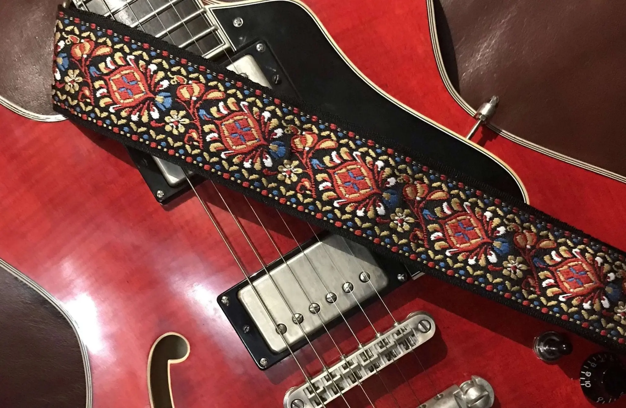 SMJ Reserve Collection "Peacock" Guitar Strap - Image 3