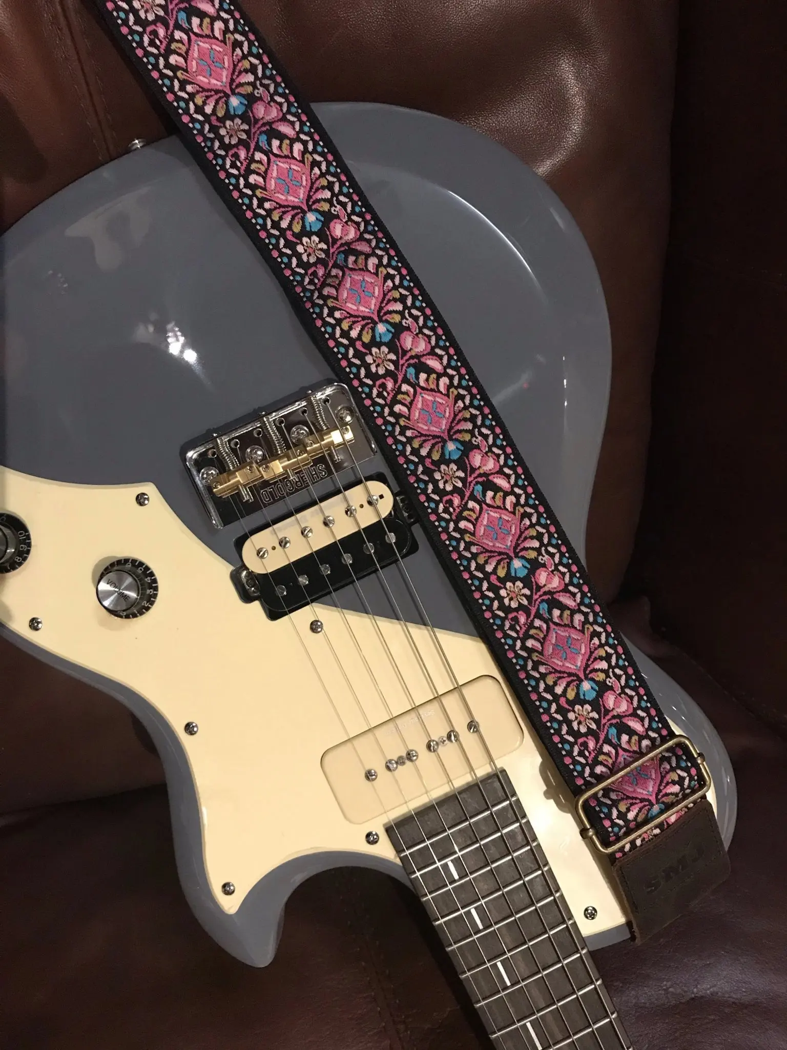 SMJ Reserve Collection "Ruby Tiger" Guitar Strap - Image 14