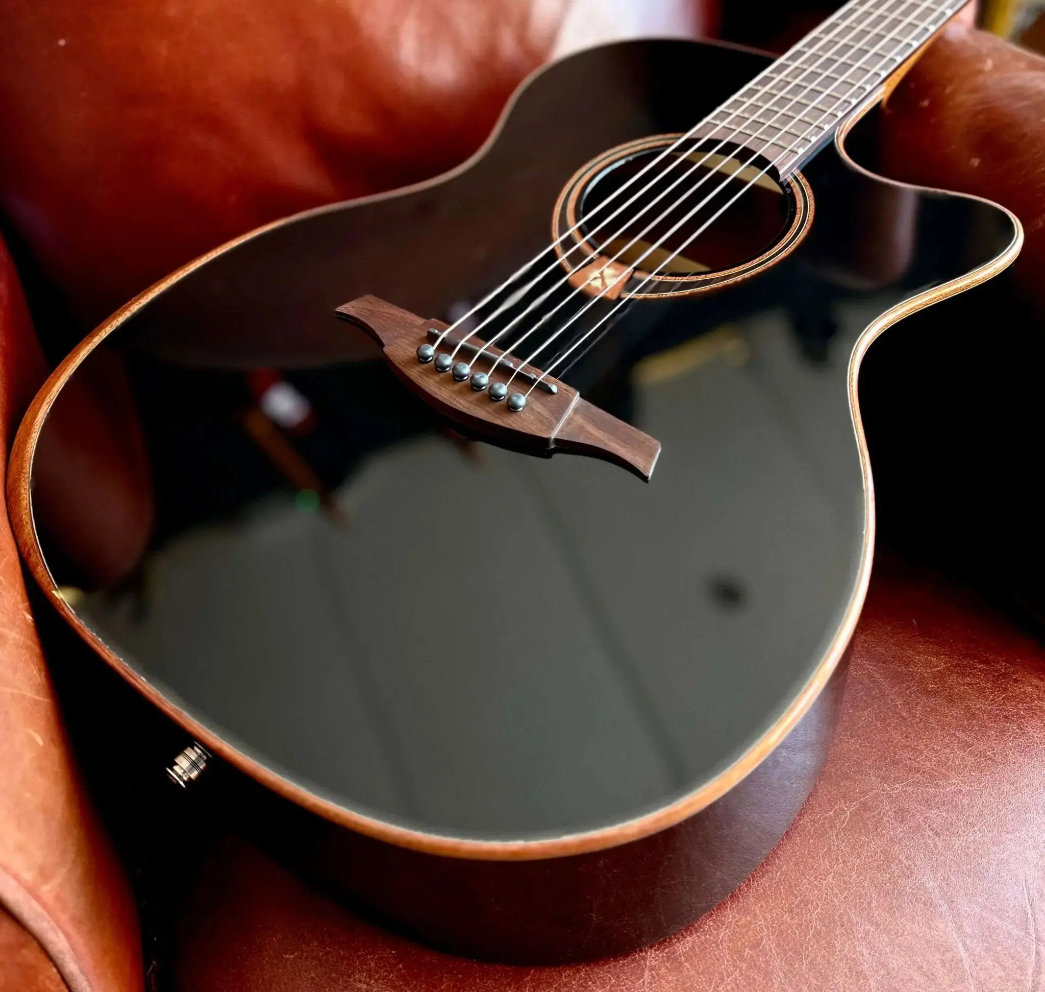 LAG T118ABCE-BLK Special Edition With Bevel.  Exquisite Luxury Electro Acoustic Guitar - Image 7