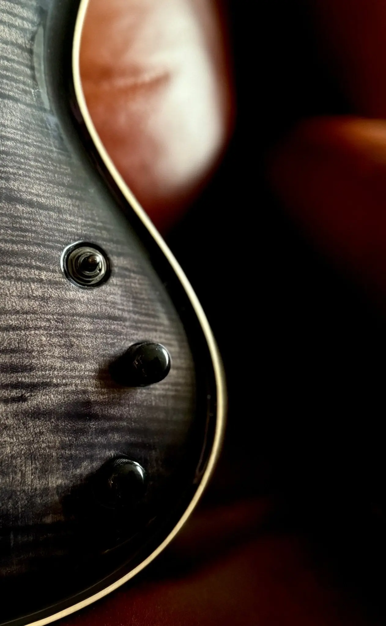 Valenti Nebula Dark Night Custom : Hand Made In Italy - Image 16