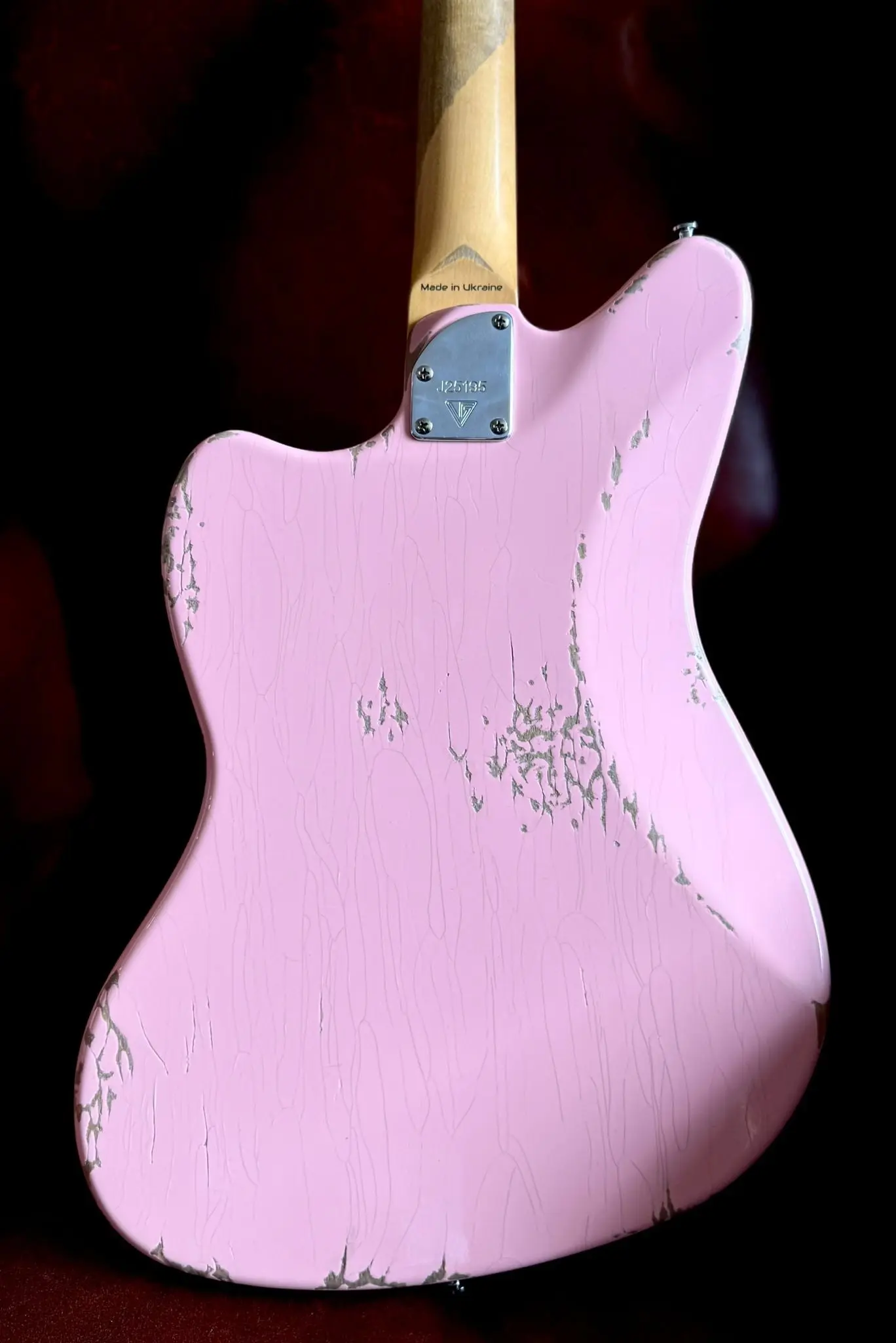 Valiant Jupiter Distressed Mola Pink - Image 4
