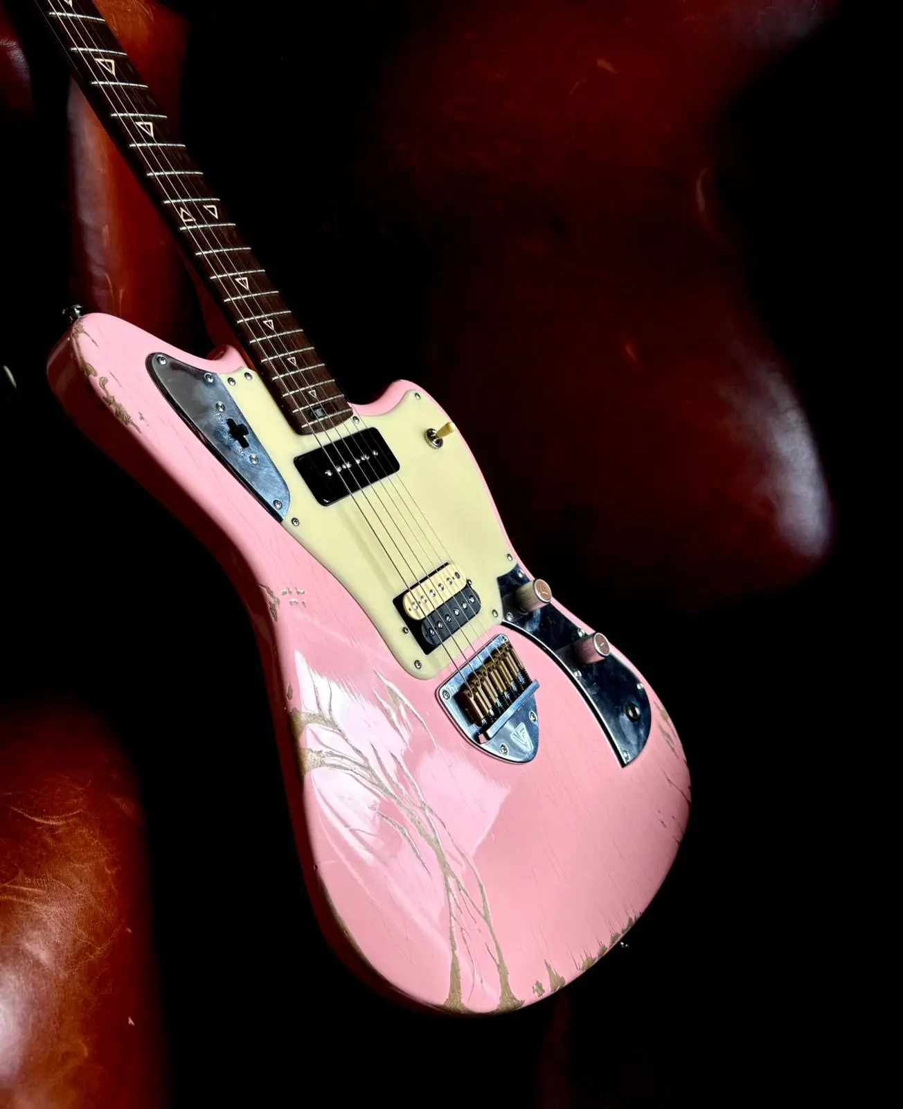 Valiant Jupiter Distressed Mola Pink - Image 7