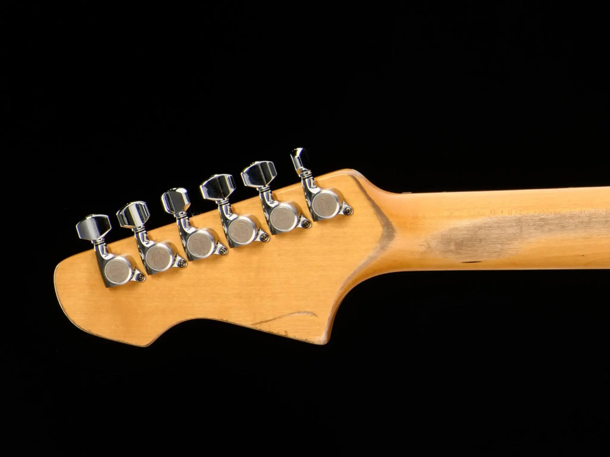 Valiant Jupiter Olive Mash Distressed - Image 7