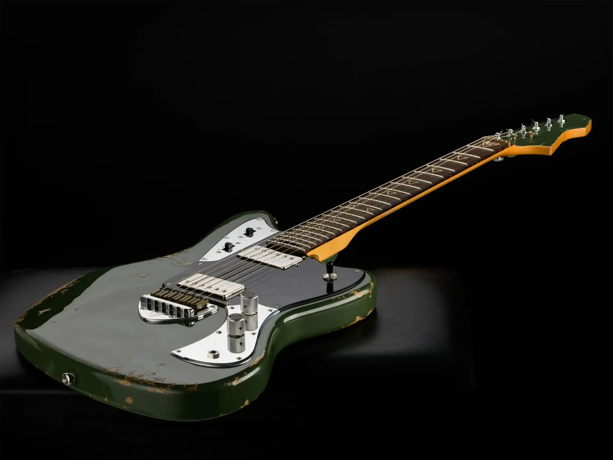 Valiant Jupiter Olive Mash Distressed - Image 9