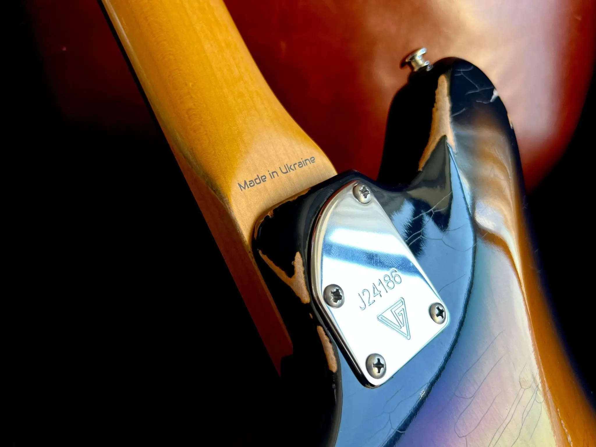 Valiant Jupiter Sunburst Distressed Mastery - With Stainless Steel Frets Upgrade - Ultimate Luxury Hand Crafted Electic Guitar - Image 12