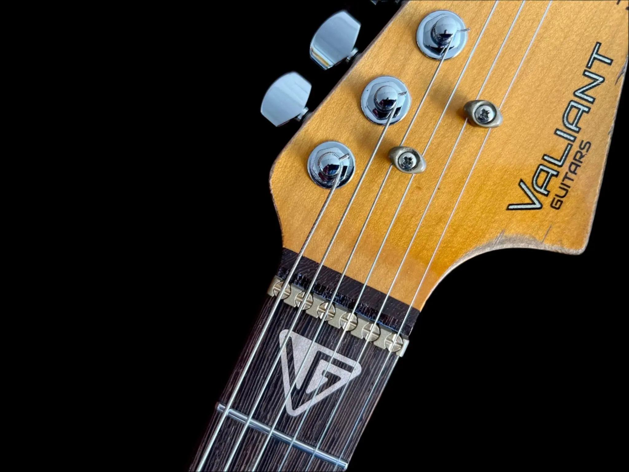 Valiant Jupiter Sunburst Distressed Mastery - With Stainless Steel Frets Upgrade - Ultimate Luxury Hand Crafted Electic Guitar - Image 9