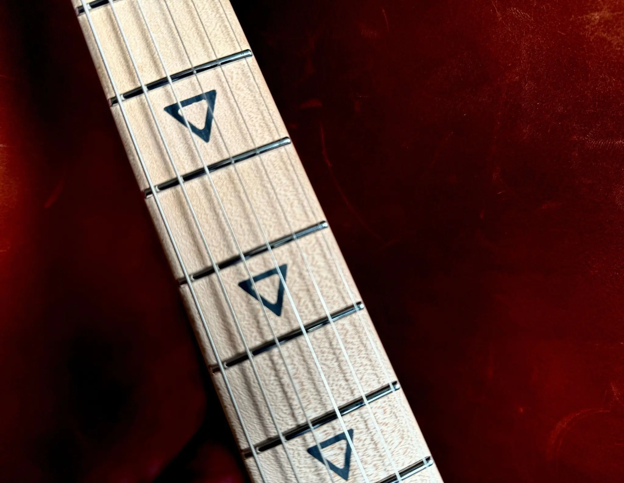 Valiant Mercury Copper With Stainless Steel Frets Upgdrade - Image 15