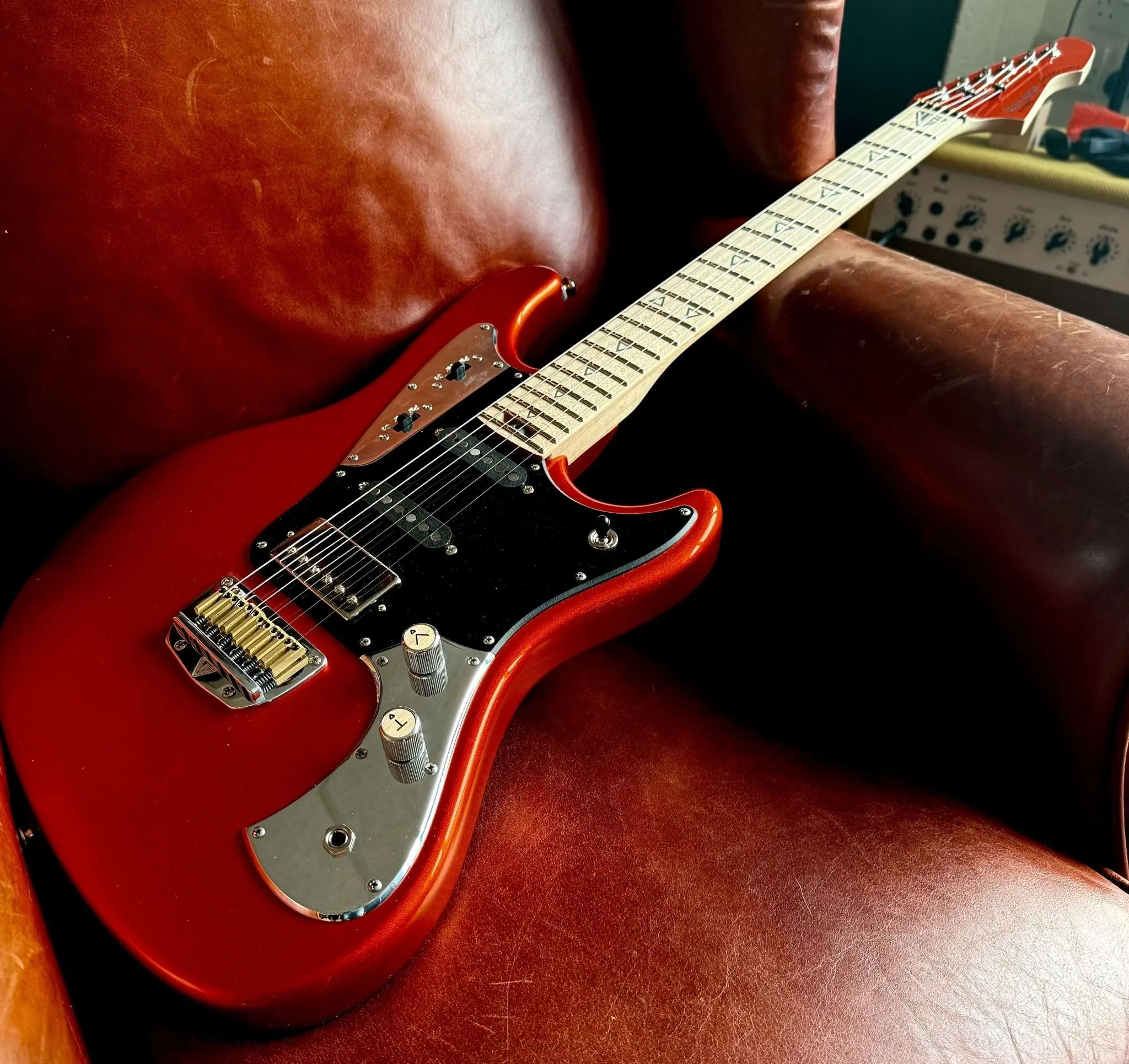 Valiant Mercury Copper With Stainless Steel Frets Upgdrade - Image 4
