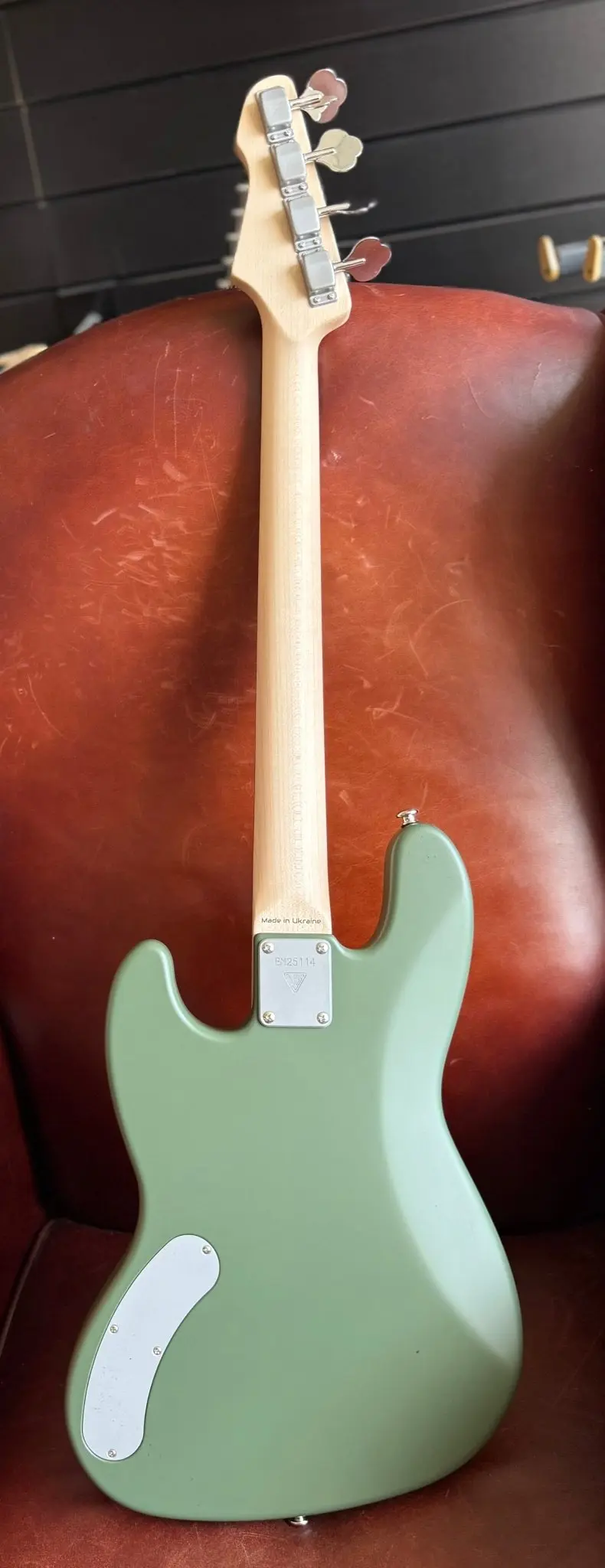 Valiant Mini Bass Olive Green.  World Class Precision Engineered Mini Bass - INCREDIBLE! - Image 11