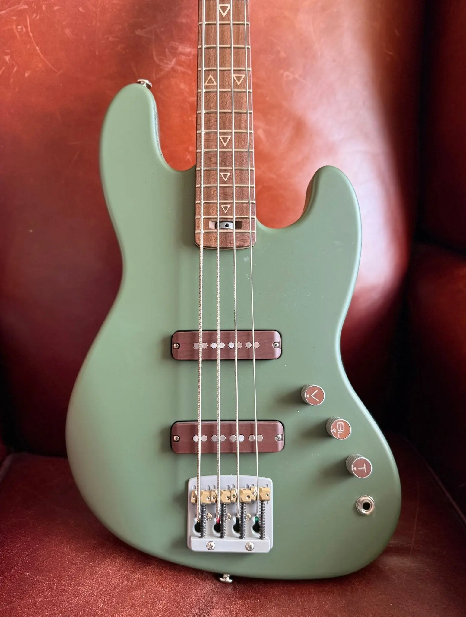 Valiant Mini Bass Olive Green.  World Class Precision Engineered Mini Bass - INCREDIBLE! - Image 6