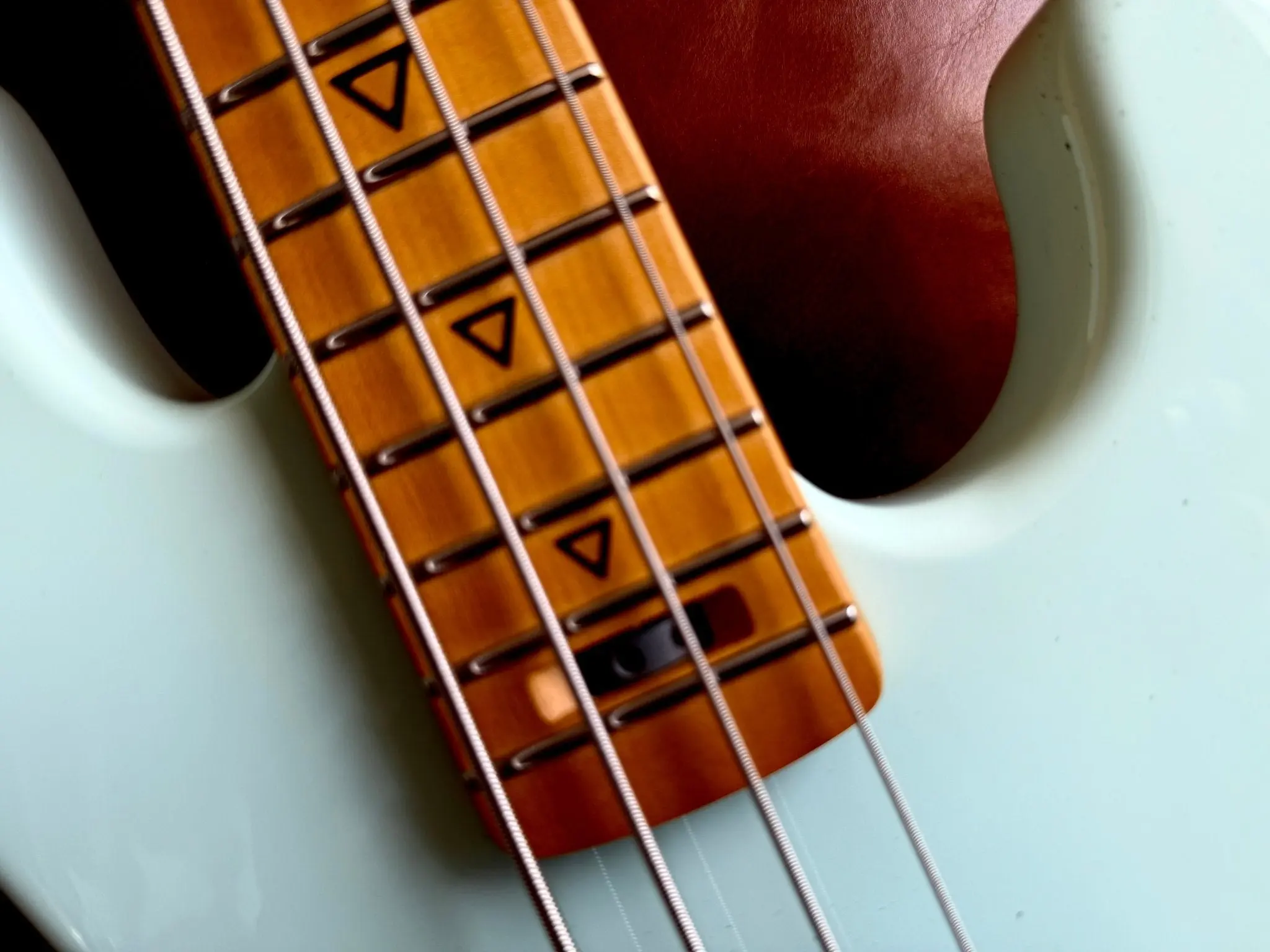 Valiant Mini Bass - Image 12