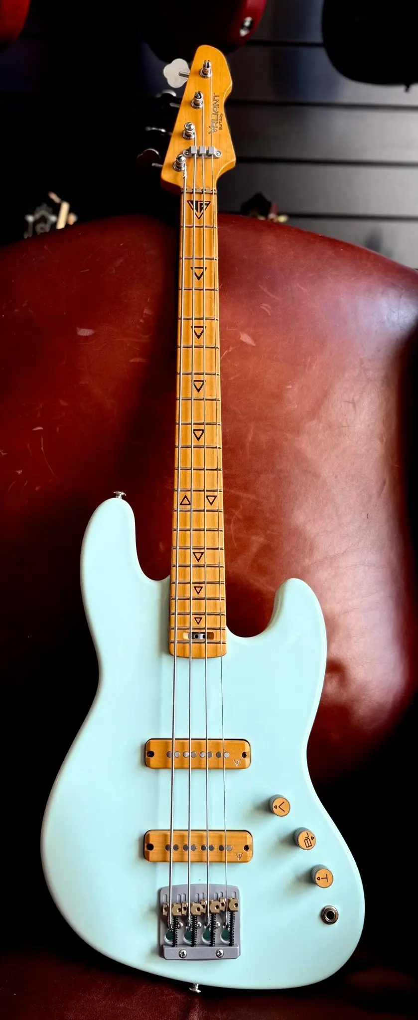 Valiant Mini Bass - Image 16