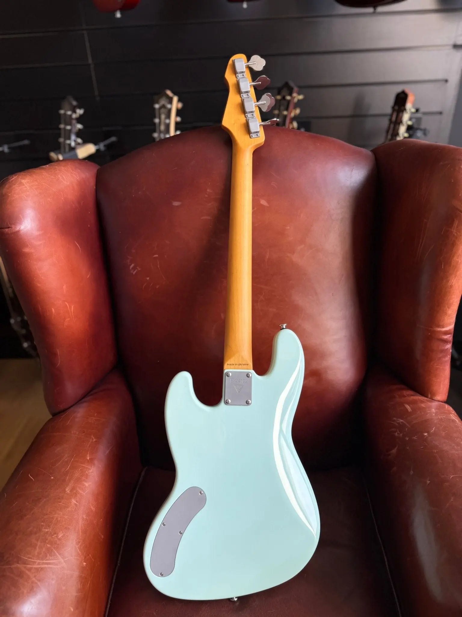 Valiant Mini Bass - Image 9