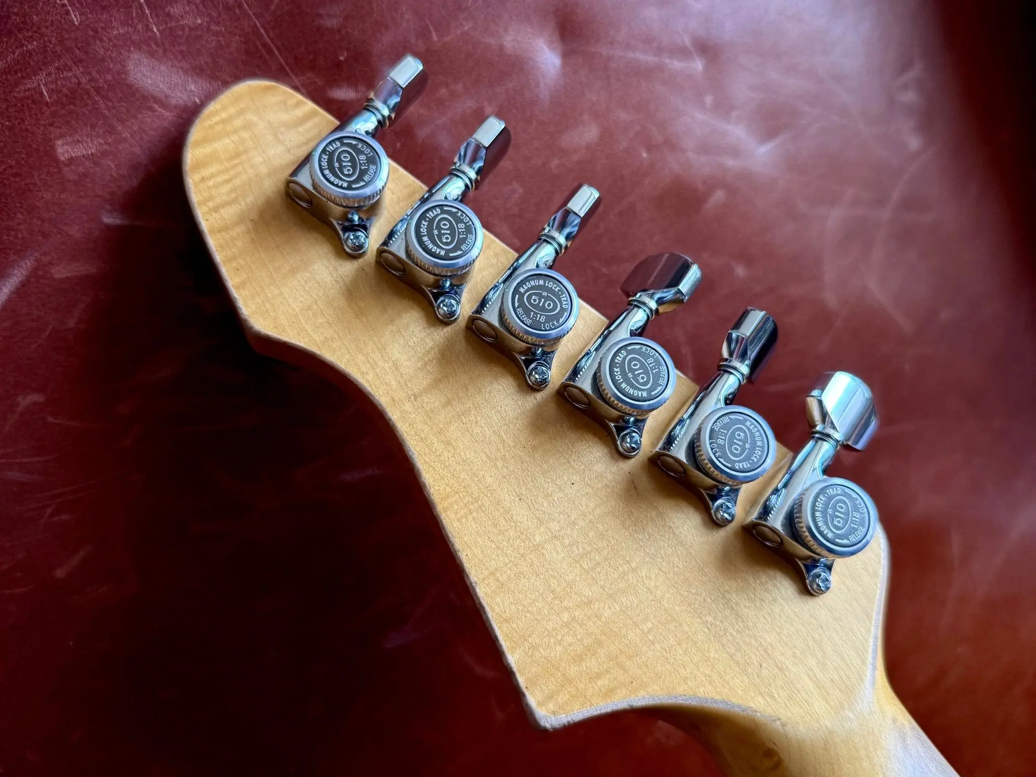 Valiant Soothsayer Distressed Purple W' Stainless Steel Fret Upgrade - Image 5