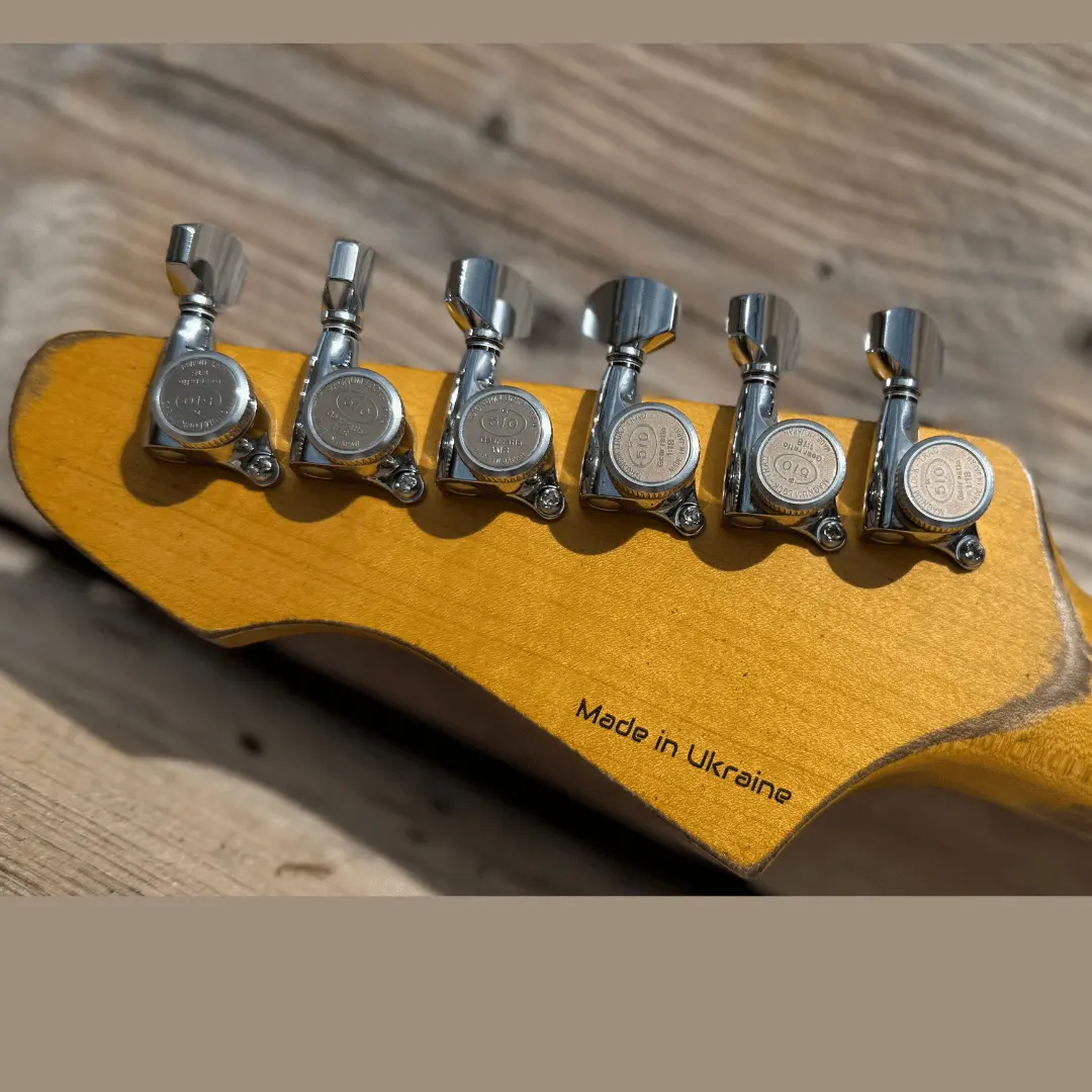 Valiant Soothsayer Distressed Vintage Burst W' Stainless Steel Fret Upgrade - Image 7