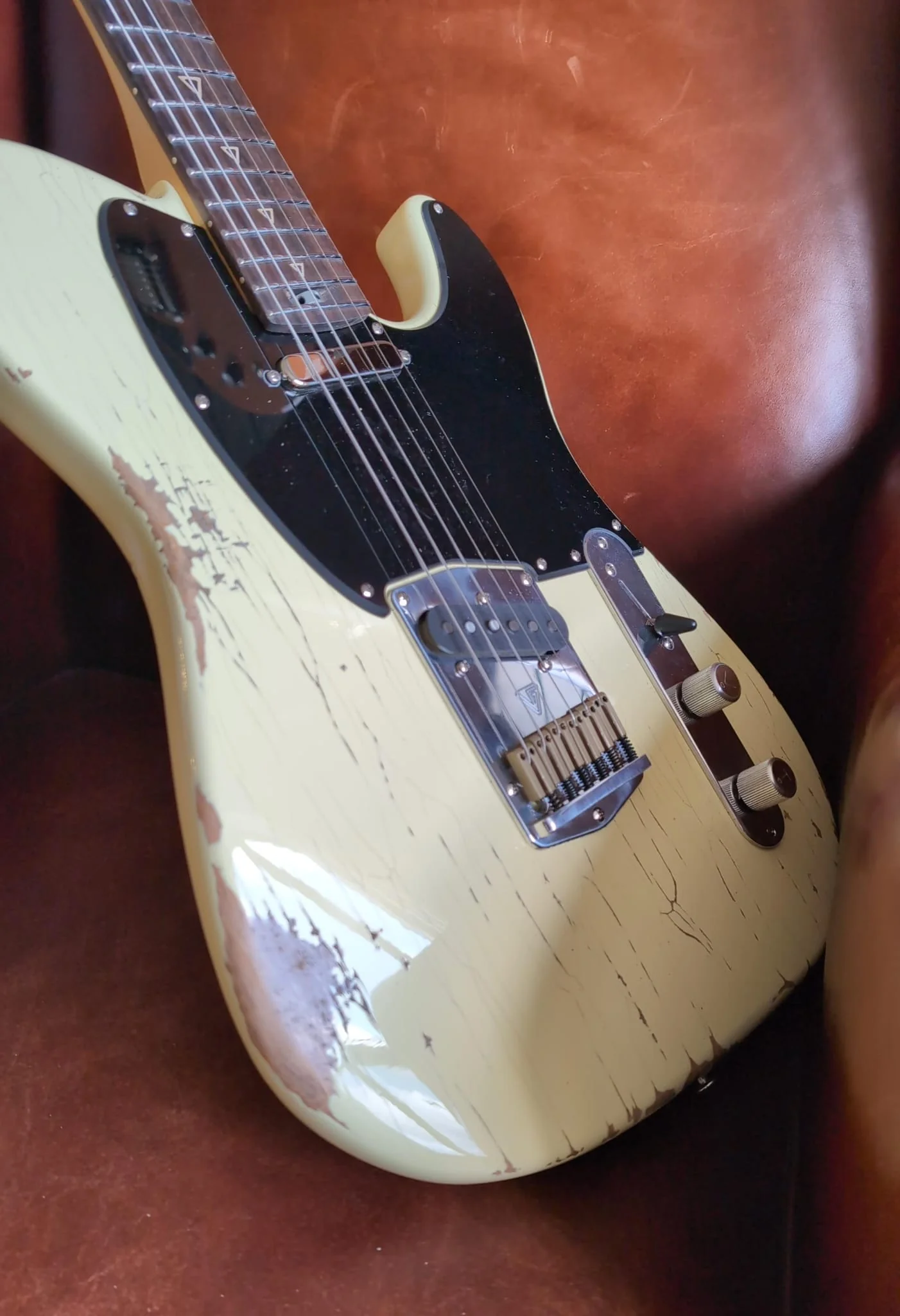 Valiant Titan, Distressed Ginger Cream Gloss Electric Guitar - Image 2