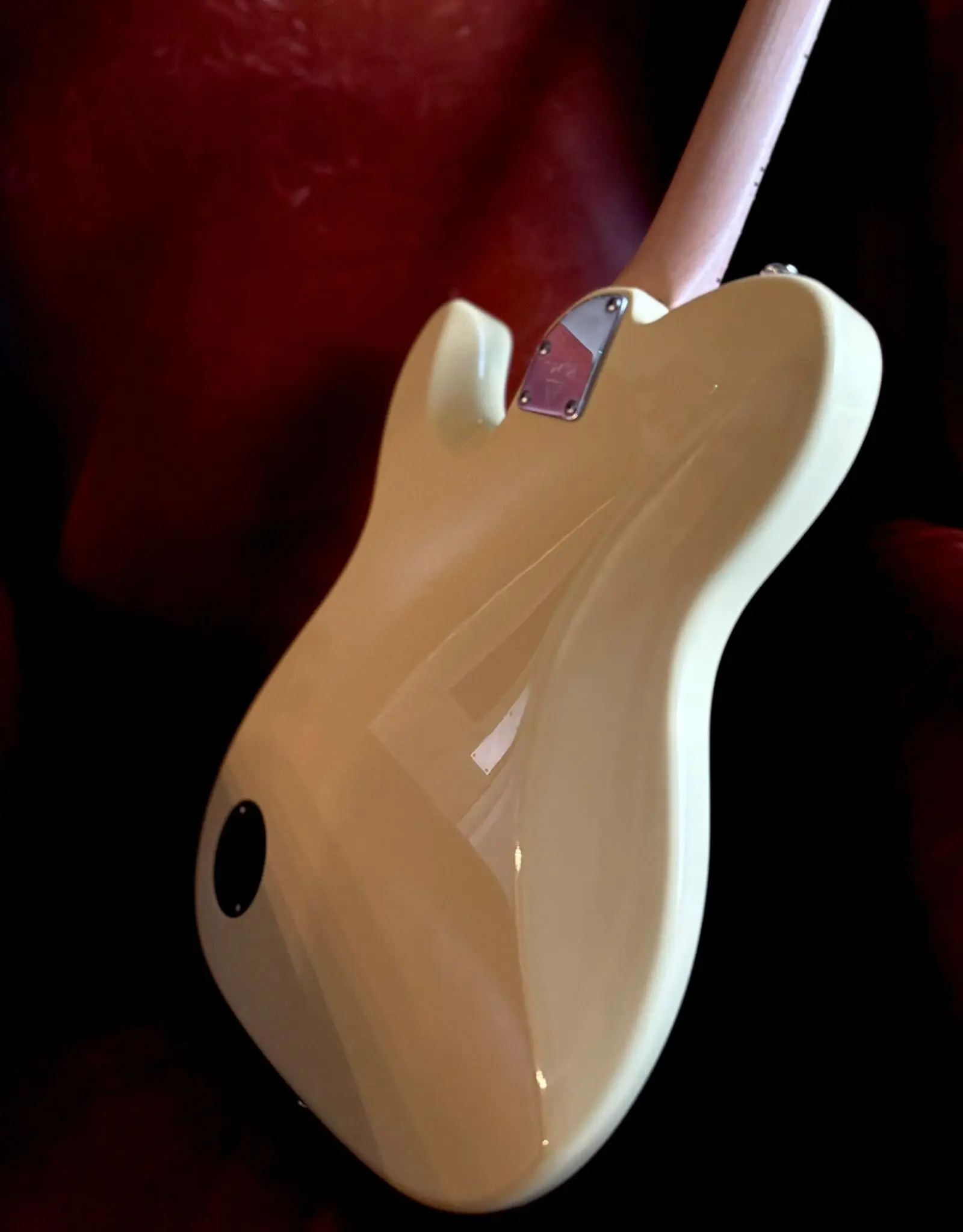 Valiant Titan Ginger Cream Gloss - Image 6