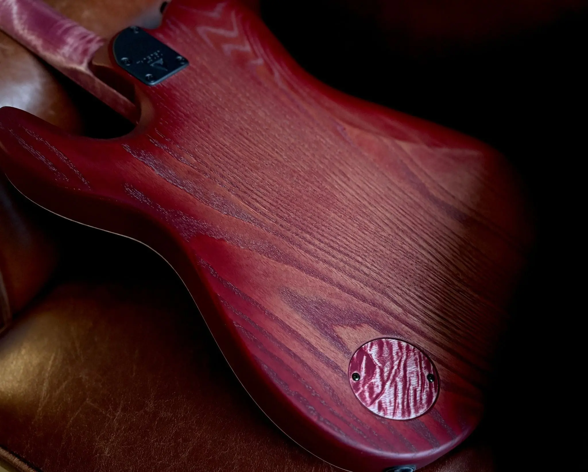 Valiant Titan Hyperion Ash Coals Deluxe Edition - Image 4