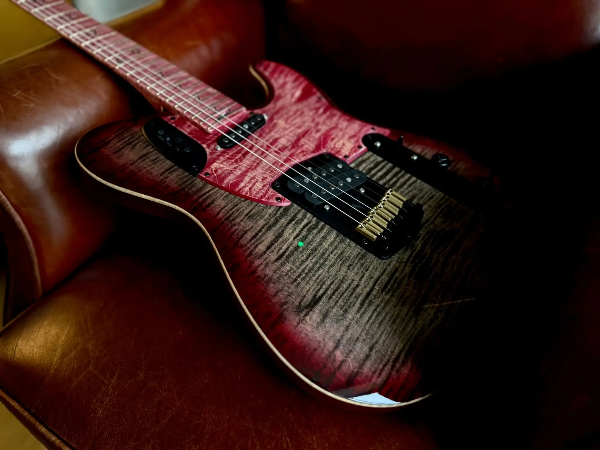 Valiant Titan Hyperion Ash Coals Deluxe Edition - Image 5
