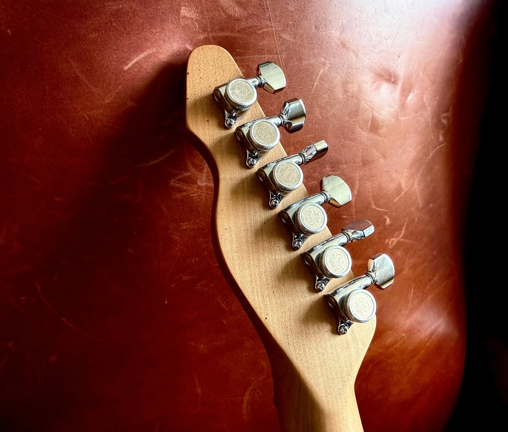 Valiant Titan SC With Stainless Steel Frets Upgrade Ebony Neck - Image 18