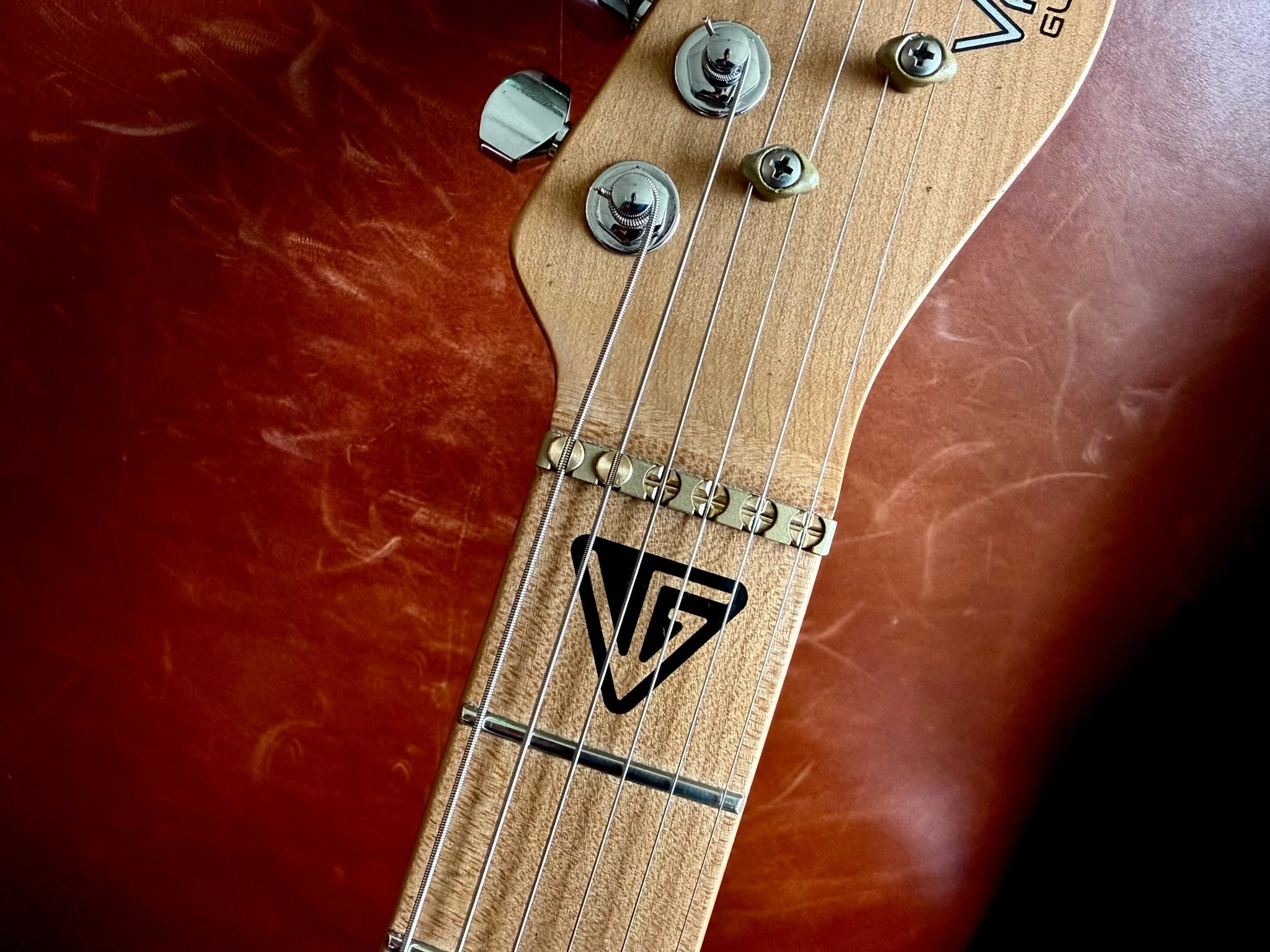 Valiant Titan SC With Stainless Steel Frets Upgrade Ebony Neck - Image 7