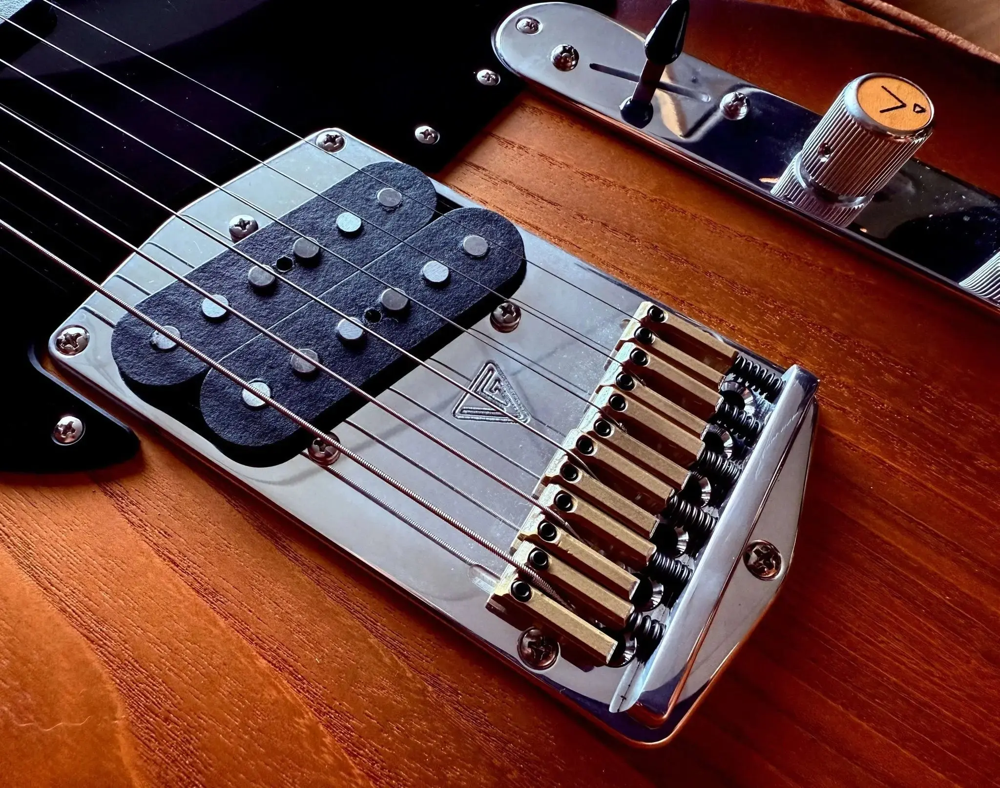 Valiant Titan Sunburst With Stainless Steel Frets Upgrade - Image 16