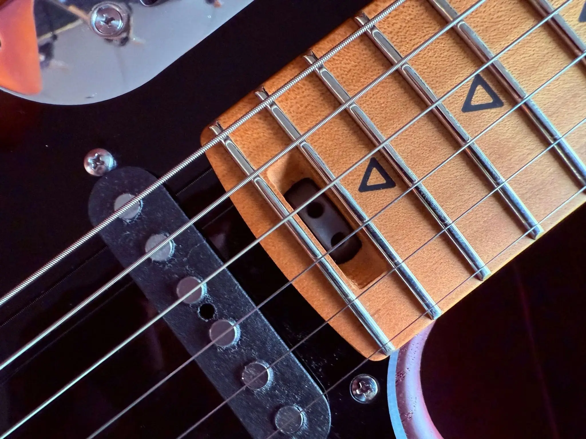 Valiant Titan Sunburst With Stainless Steel Frets Upgrade - Image 23