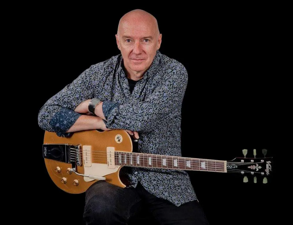 Vintage V100MU Electric Guitar Midge Ure - Image 2