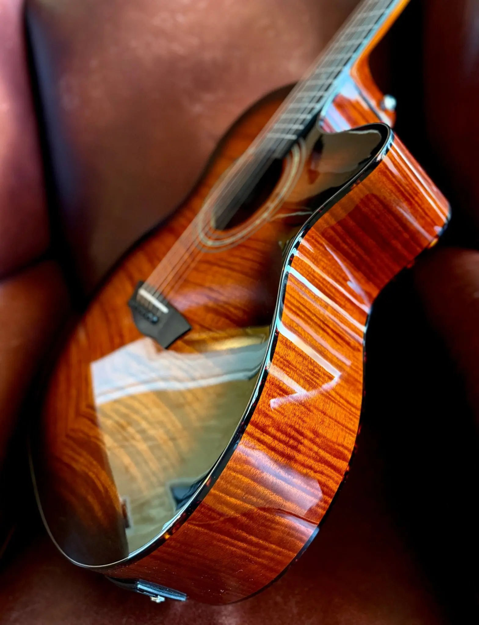 Washburm Comfort WCG12FCE Electro Acoustic Guitar w' £225 Custom Pro Setup Package Included - Image 31