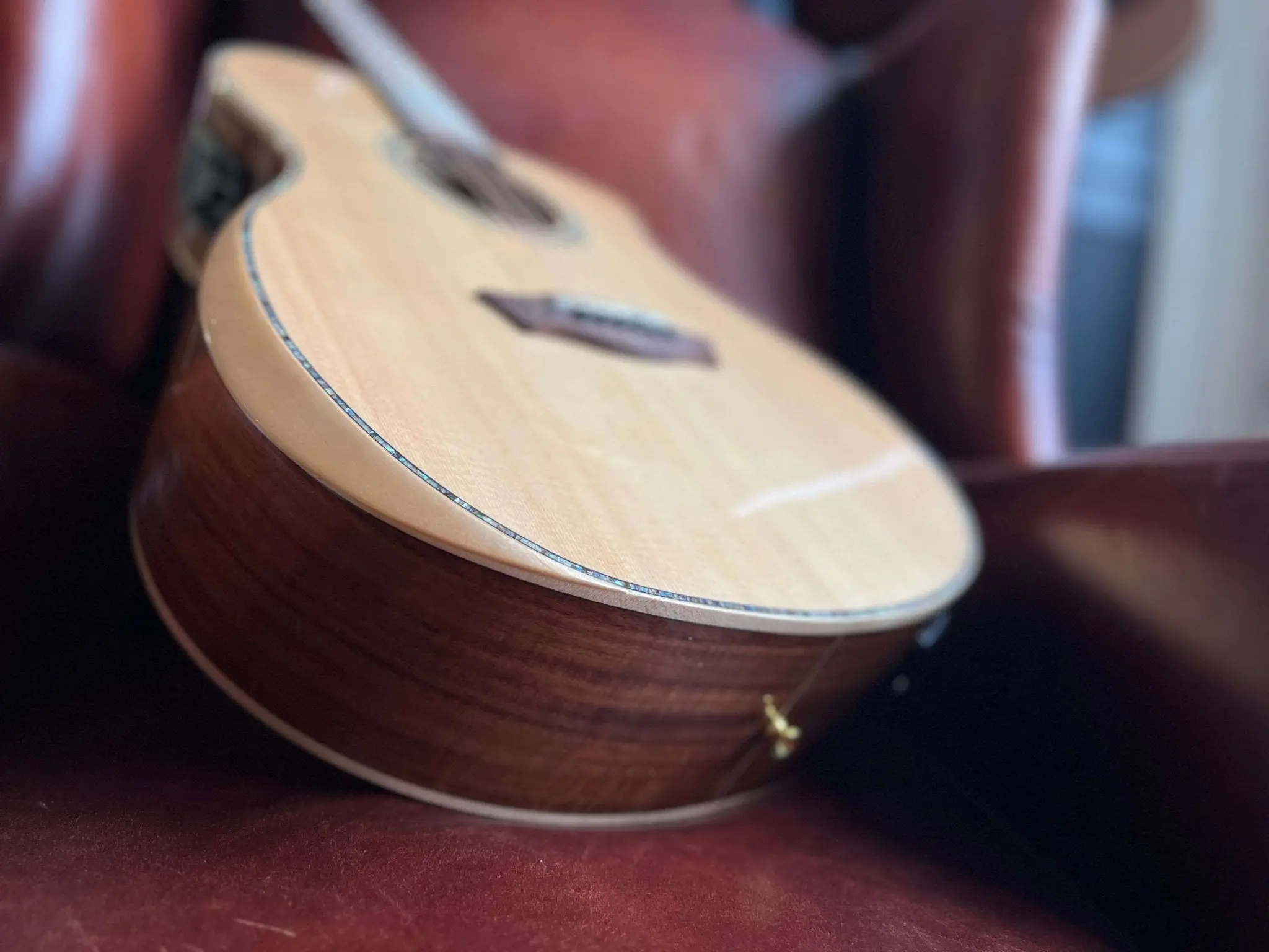 Washburn Bella Tono ALLURE SC56S - Natural Electro Acoustic Guitar - Image 13