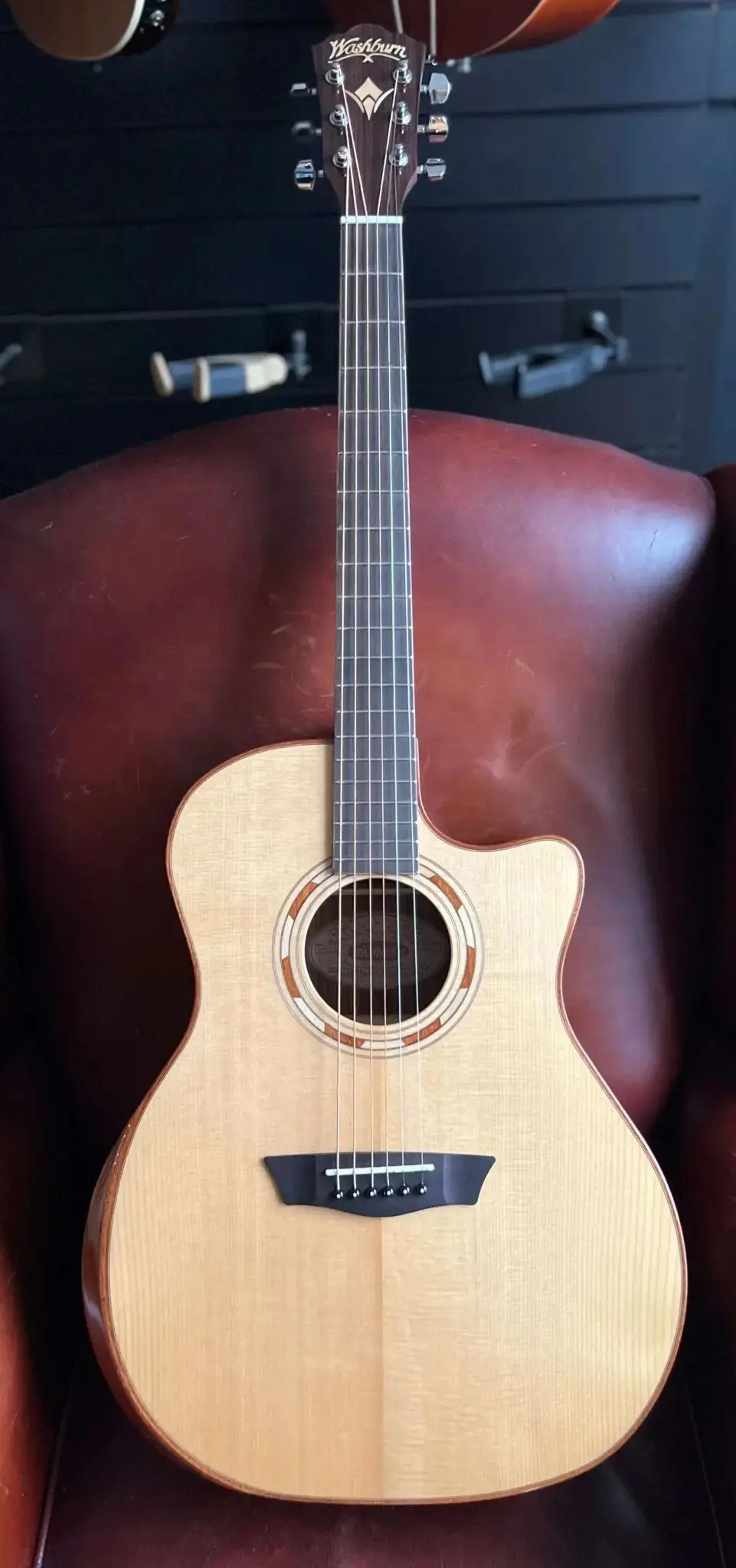 Washburn G20SCE - Grand Auditorium - Natural Electro Acoustic Guitar - Image 15